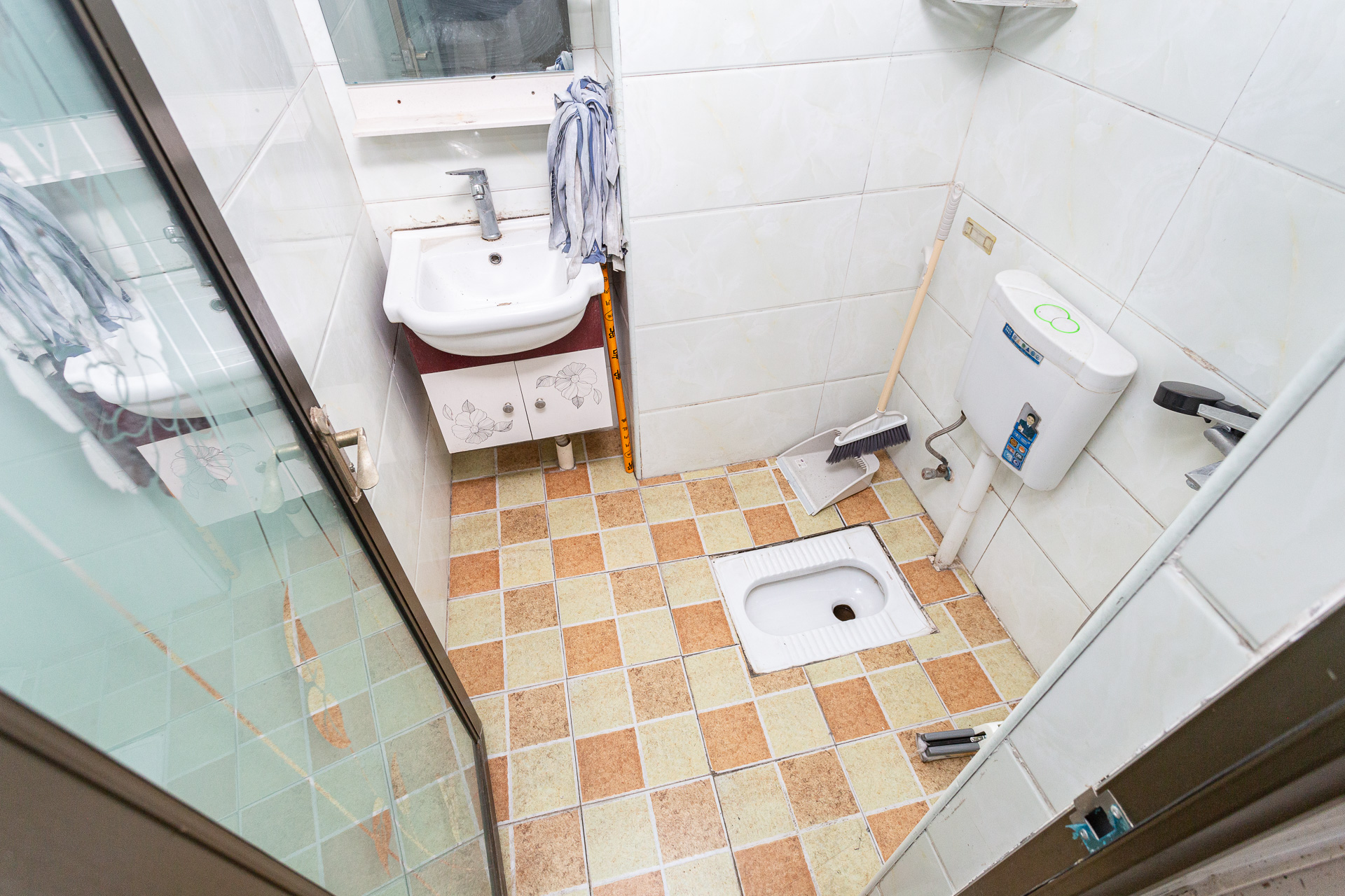 Cross尚公馆  1室1厅1卫    32.0万卫生间