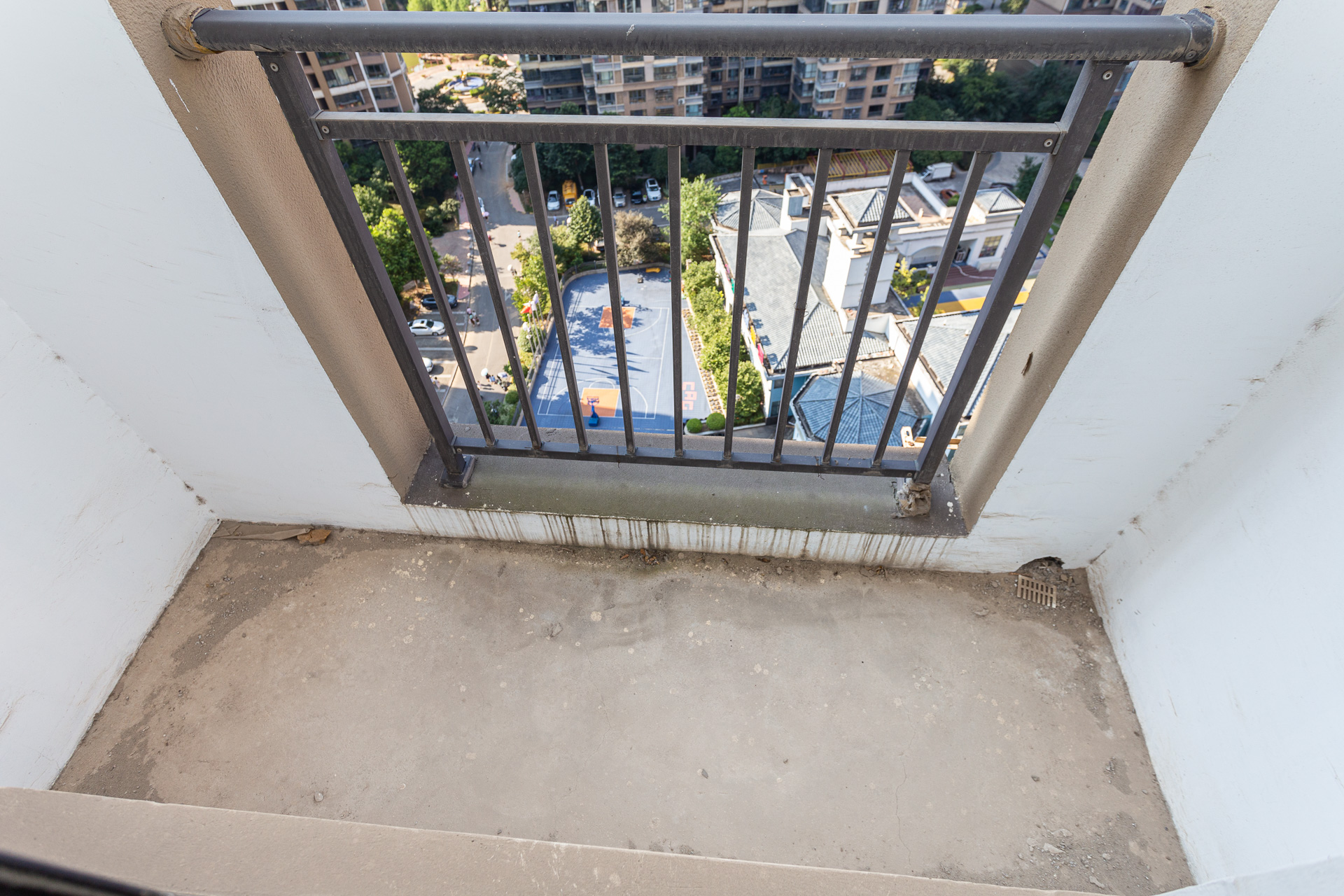 勤诚达境界城 4室1厅2卫 65.0万 勤诚达境界城 4室1厅2卫 65.0万阳台