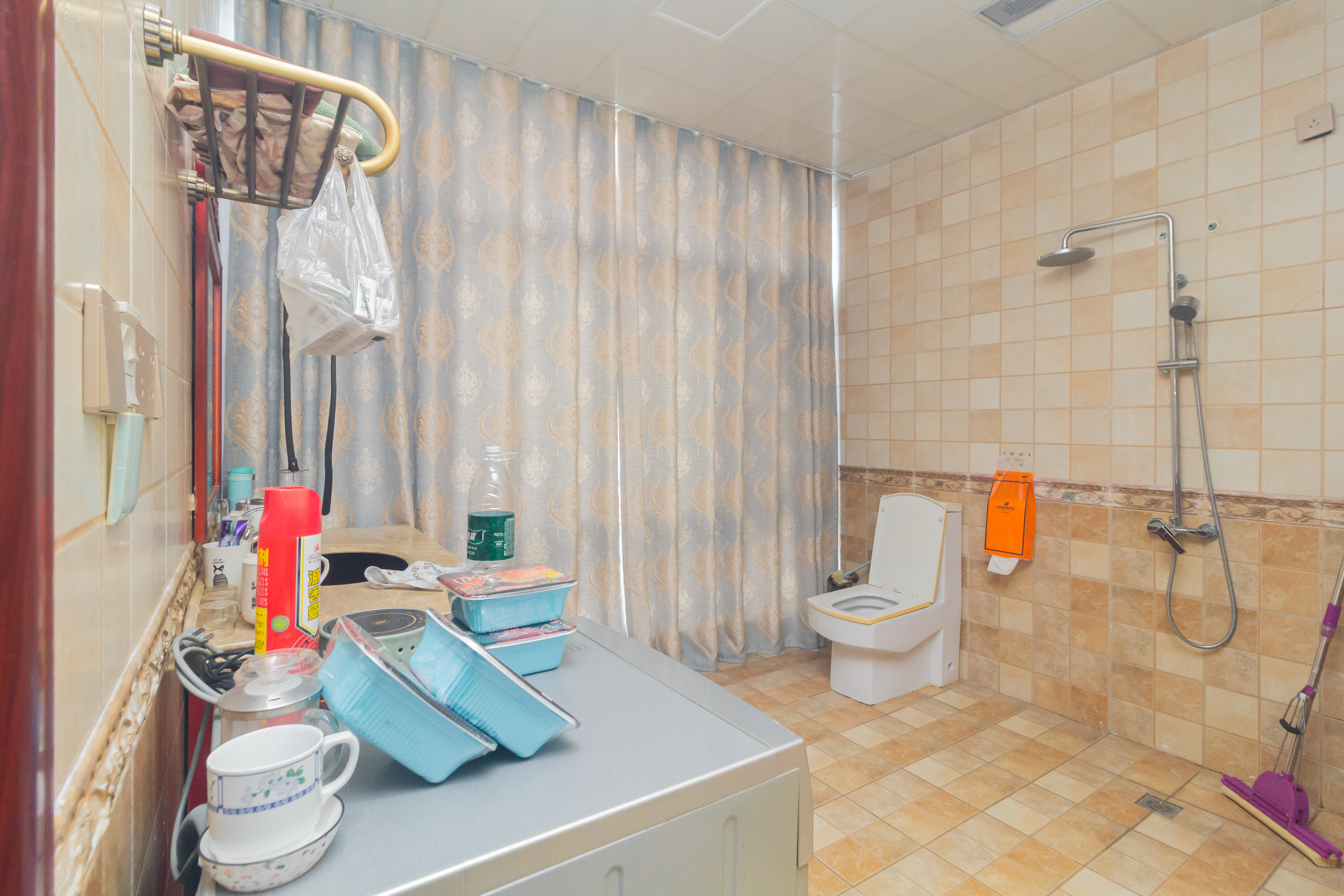 东业早安星城 5室2厅3卫 267.8万 东业早安星城 5室2厅3卫 267.8万卫生间