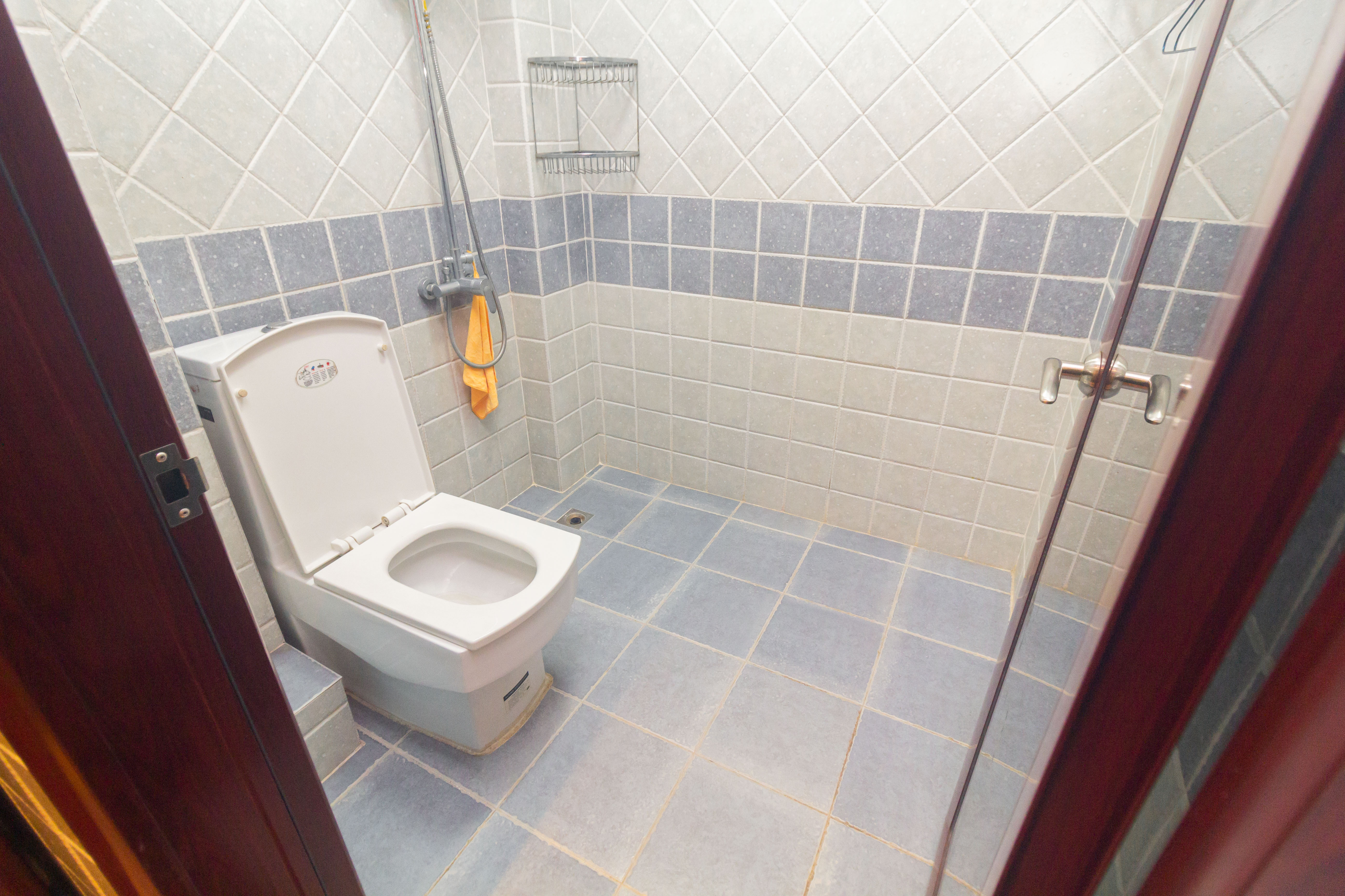 东业早安星城 5室2厅3卫 267.8万 东业早安星城 5室2厅3卫 267.8万卫生间