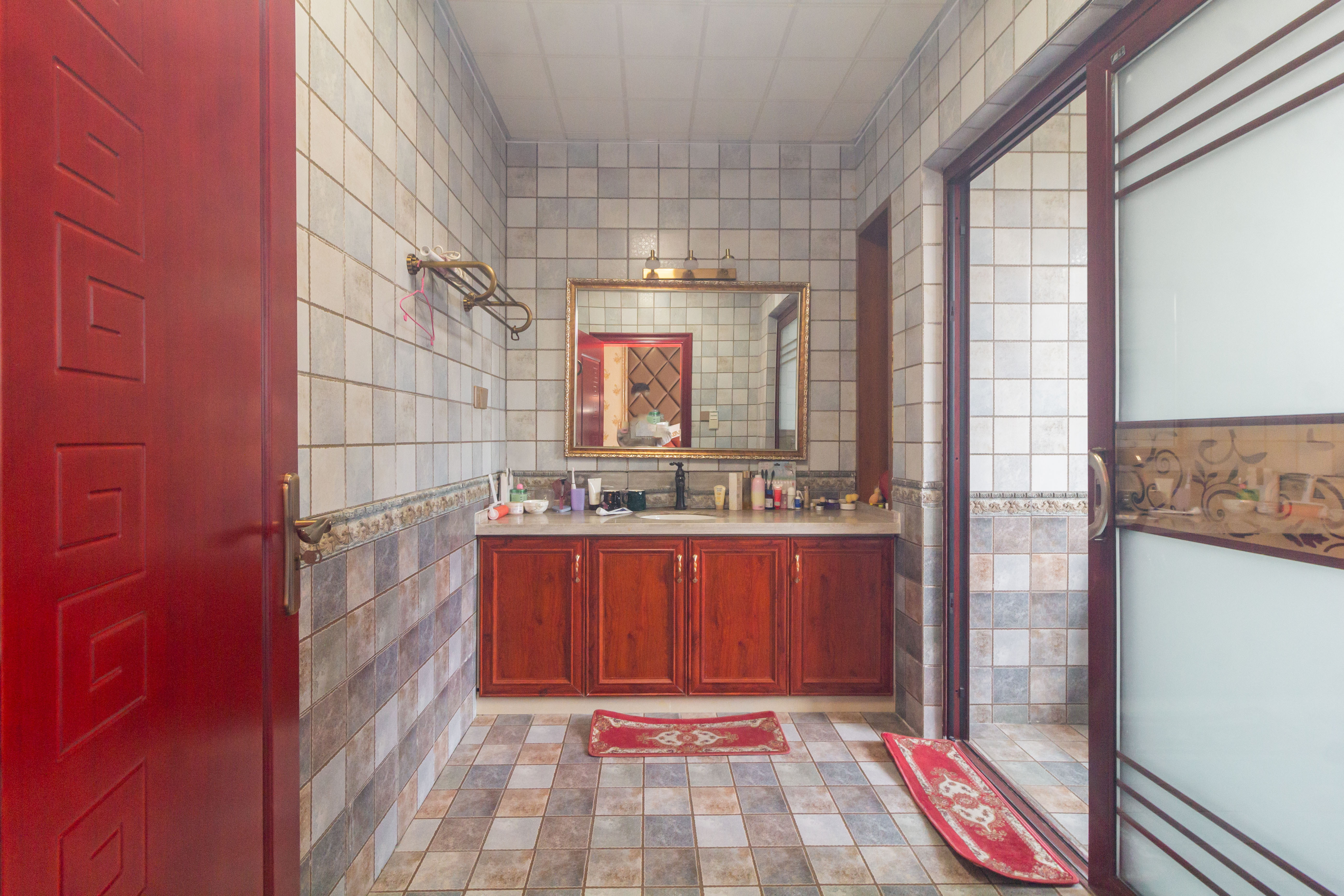 东业早安星城 5室2厅3卫 267.8万 东业早安星城 5室2厅3卫 267.8万卫生间