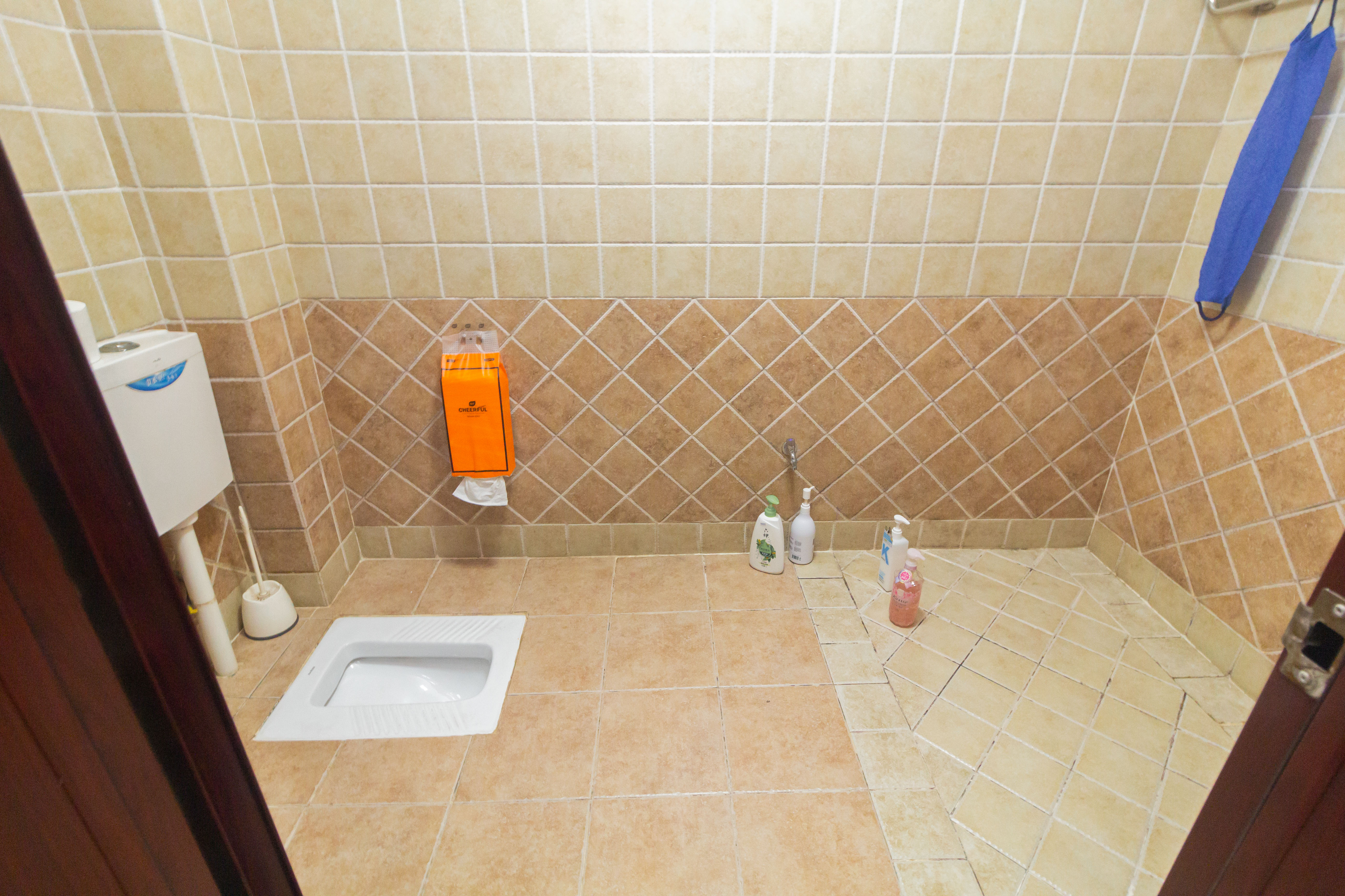 东业早安星城 5室2厅3卫 267.8万 东业早安星城 5室2厅3卫 267.8万卧室