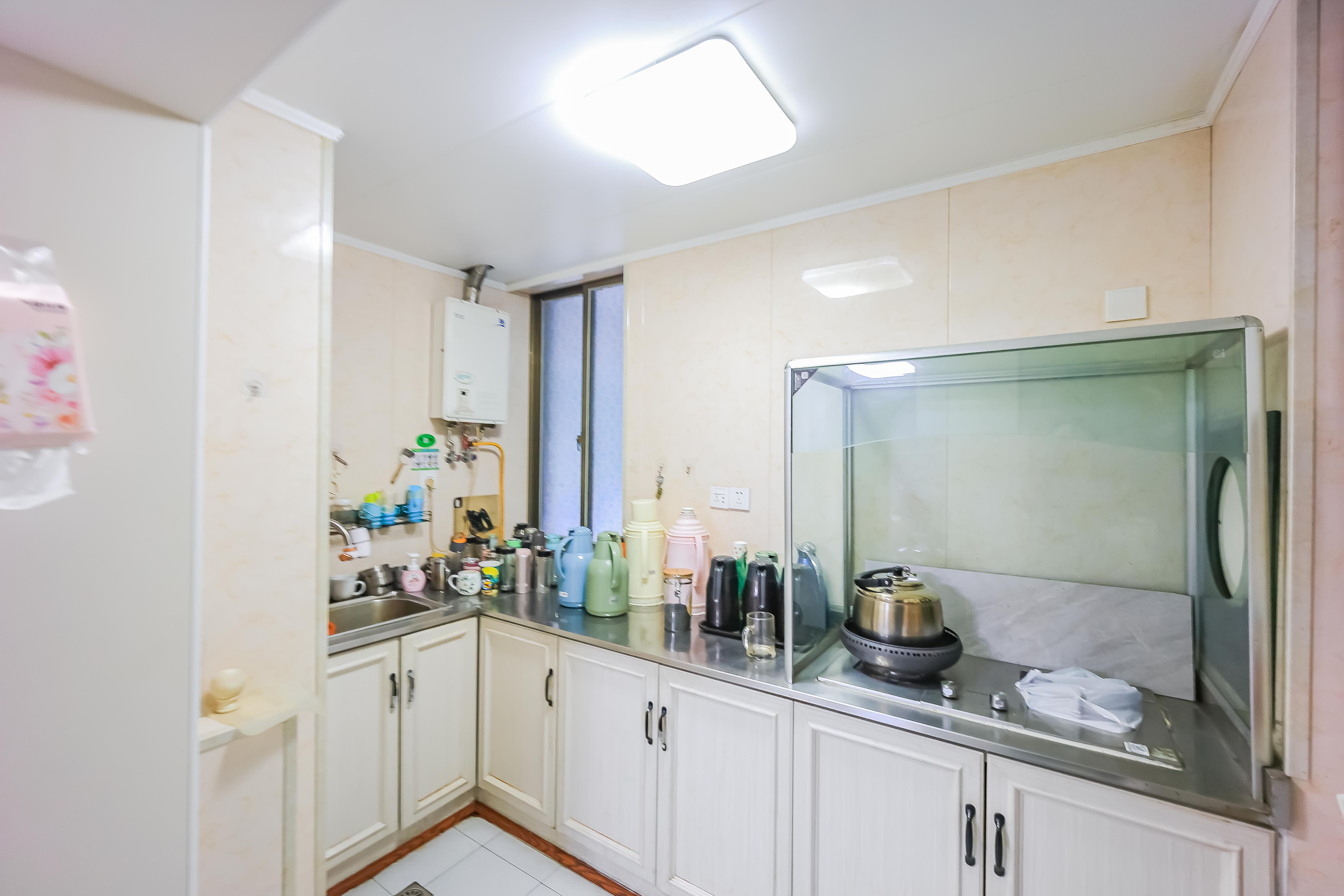 中天枫景园  3室2厅2卫    310.0万厨房