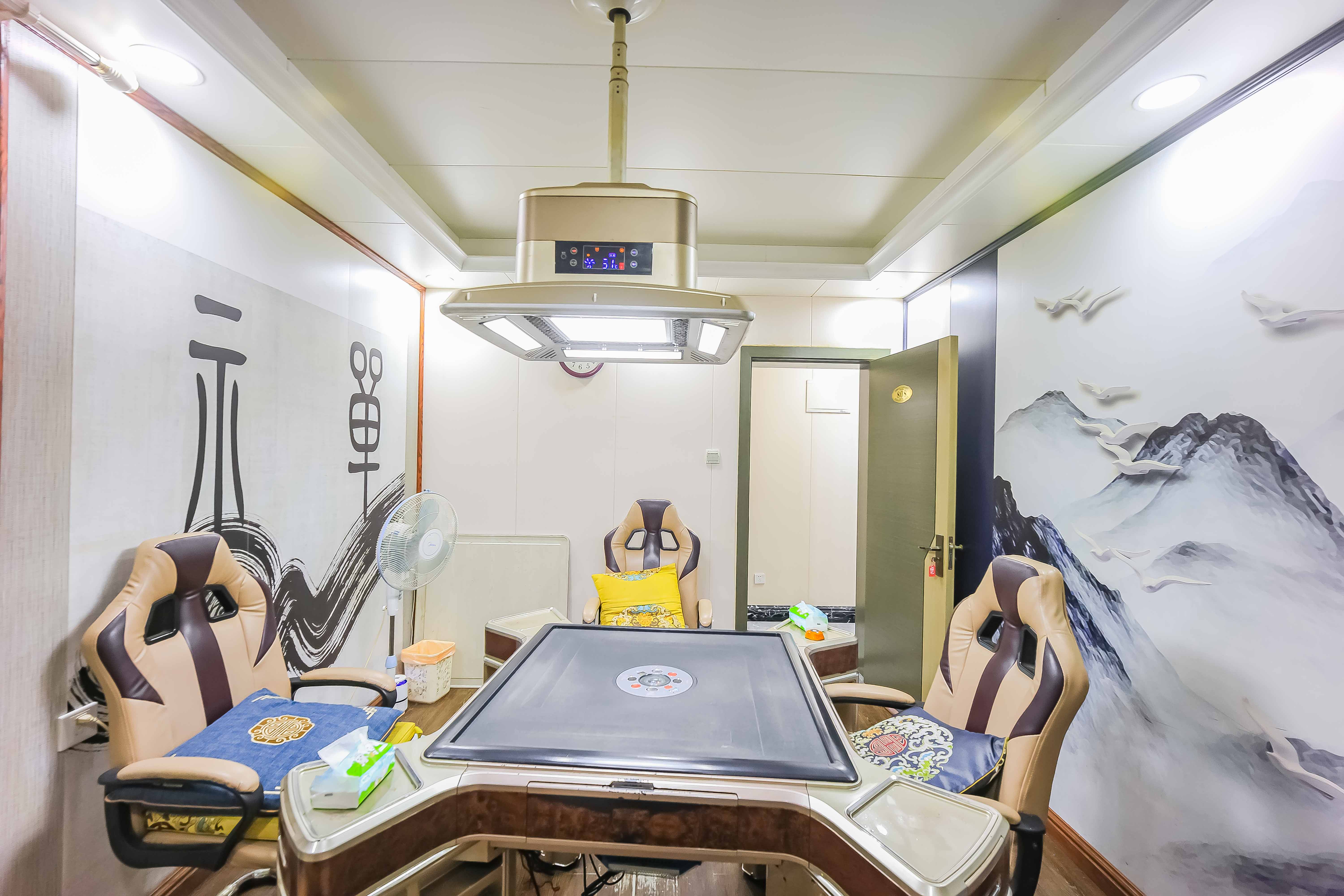 中天枫景园  3室2厅2卫    310.0万卧室