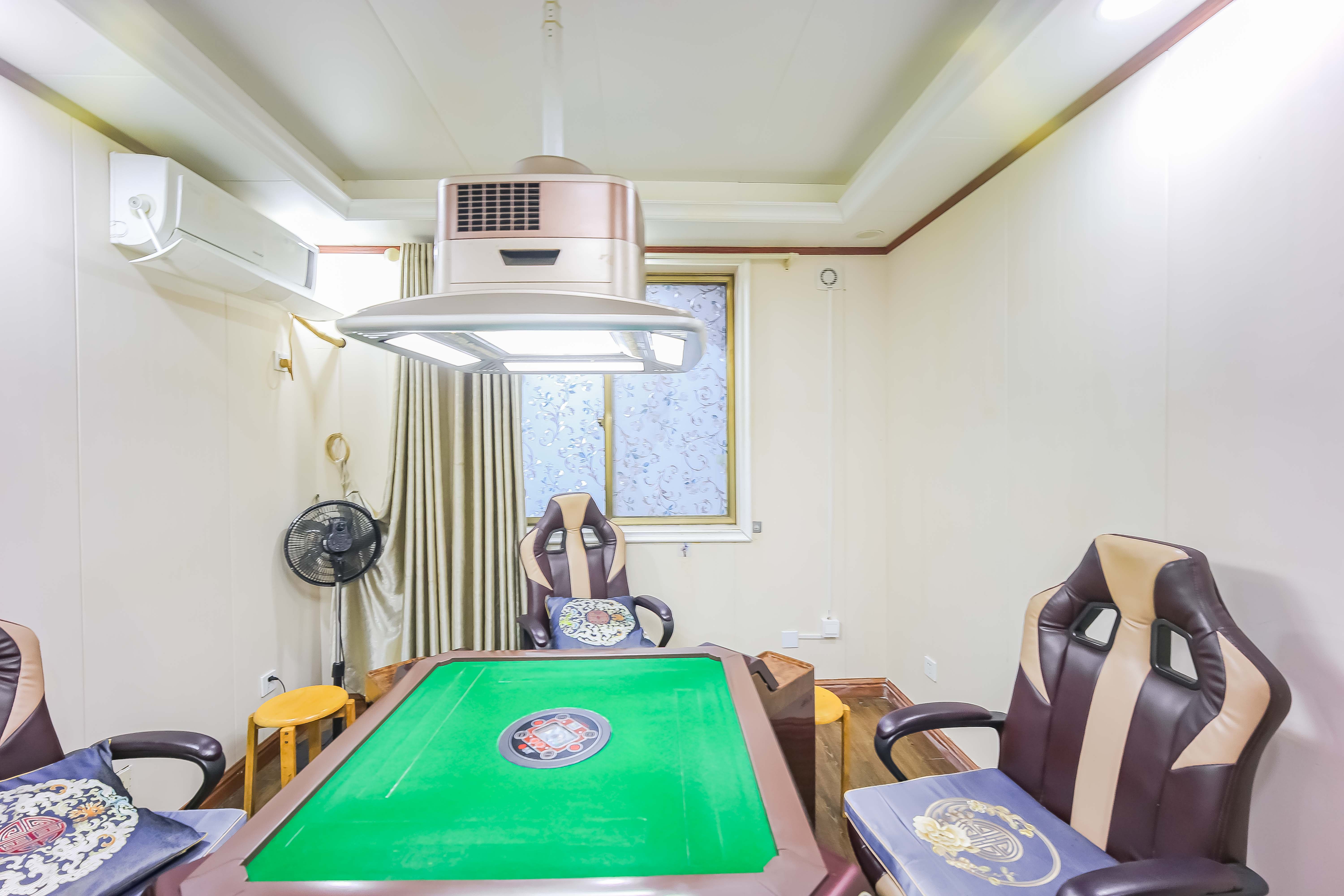 中天枫景园  3室2厅2卫    310.0万卧室