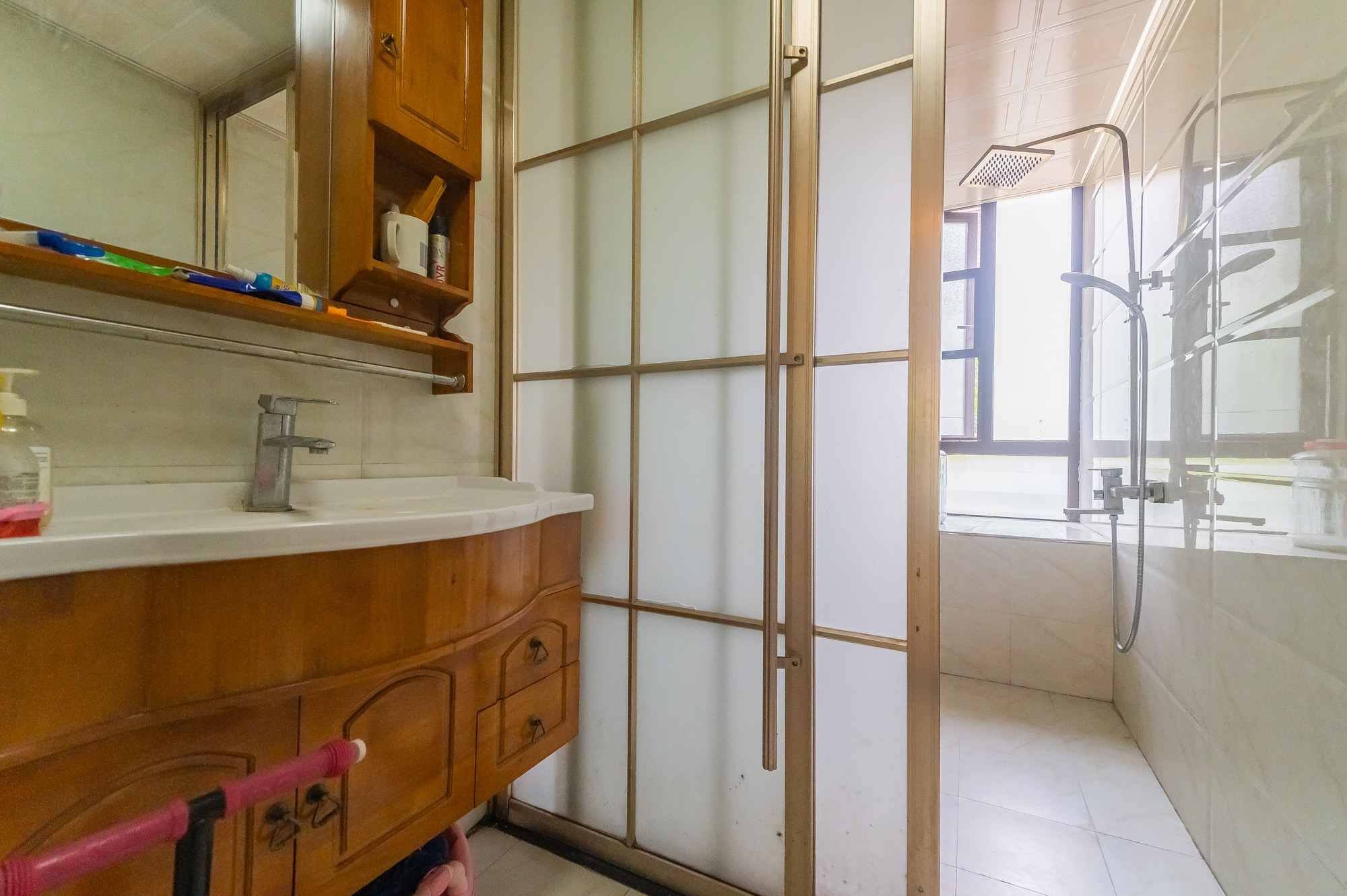 华润凤凰城三期 3室2厅2卫 84.8万 华润凤凰城三期 3室2厅2卫 84.8万卫生间