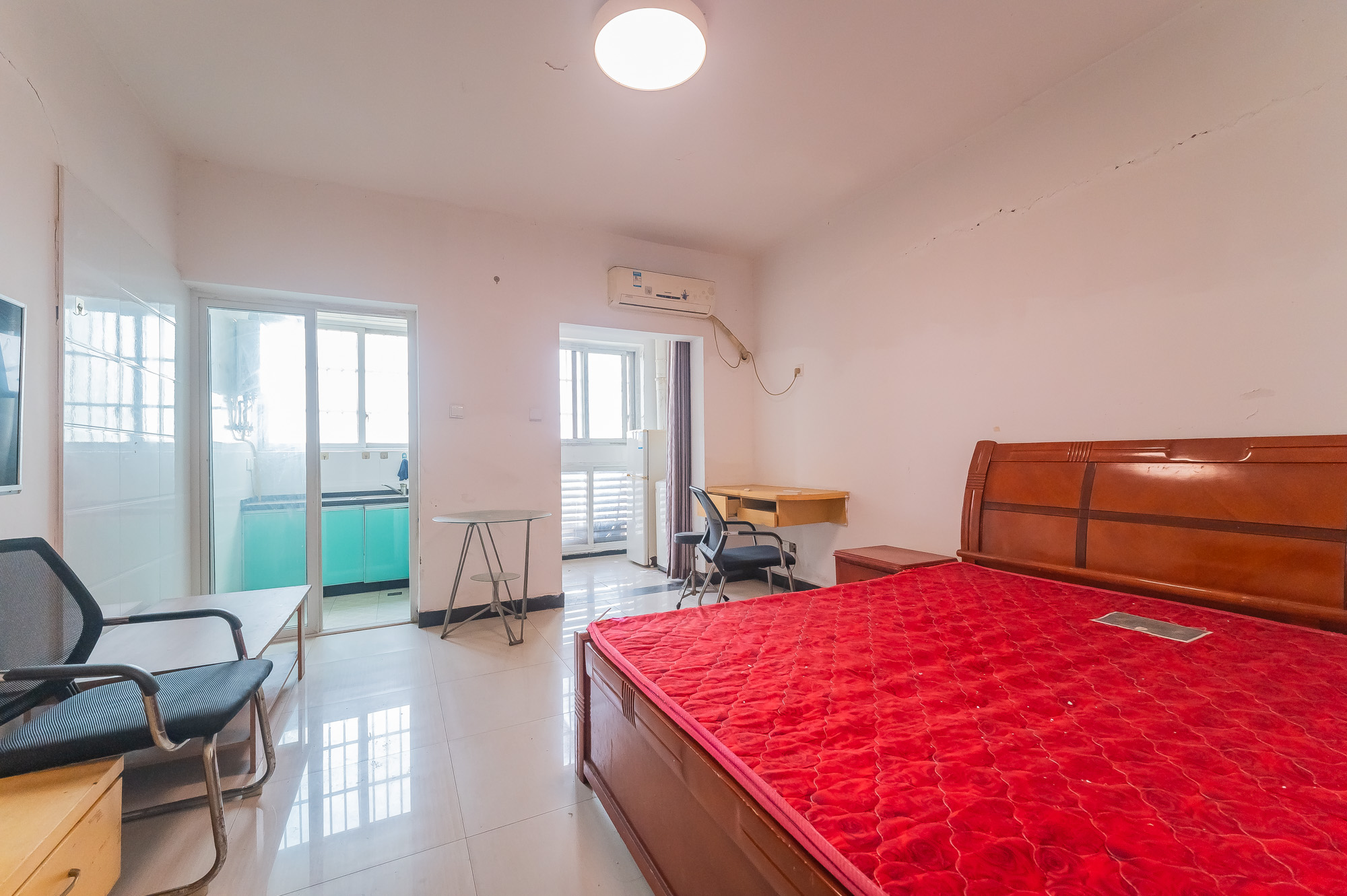 东方航标 1室1厅1卫 22.0万 东方航标 1室1厅1卫 22.0万客厅