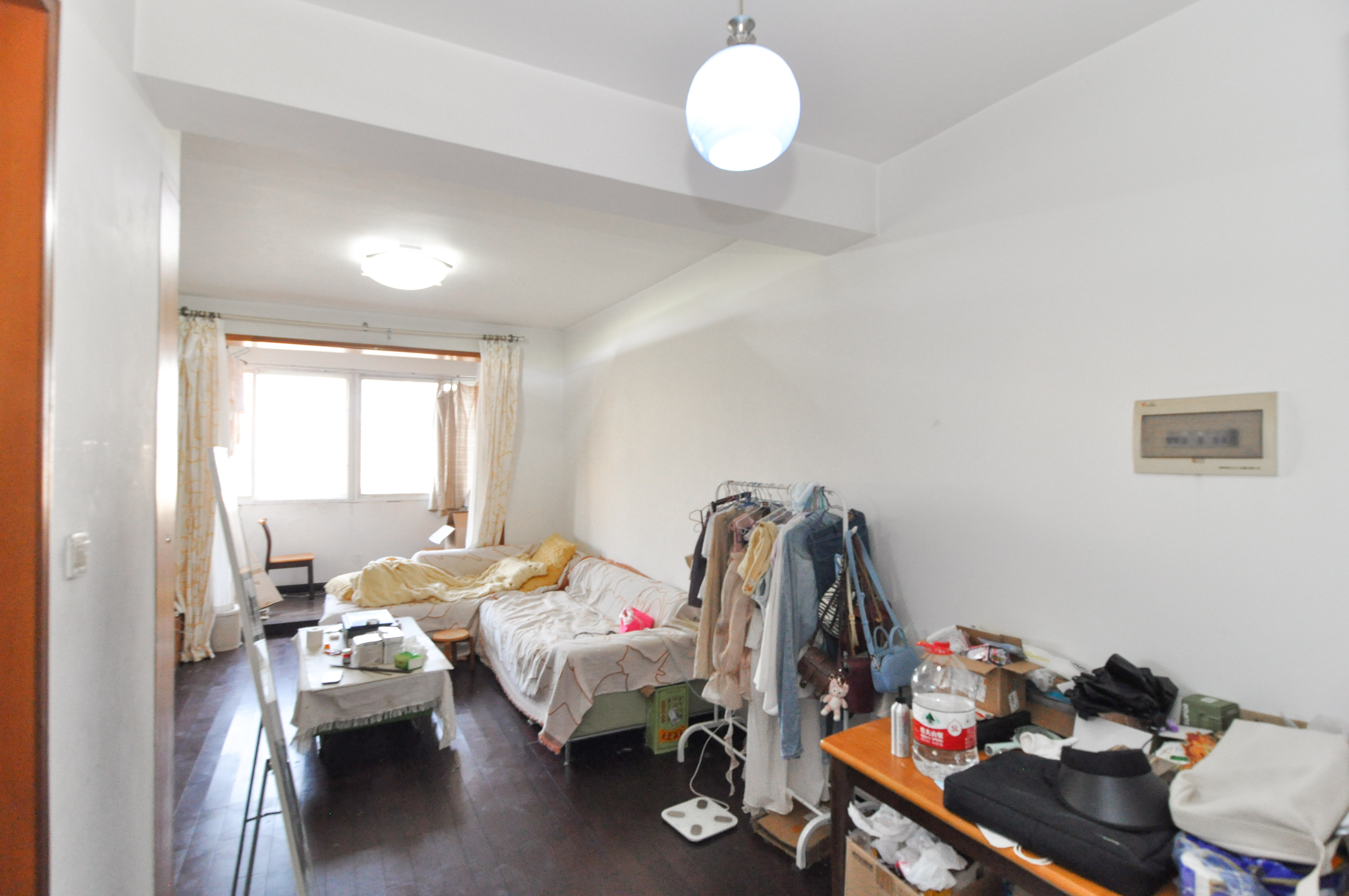 麓谷雅园  1室2厅1卫   48.60万客厅