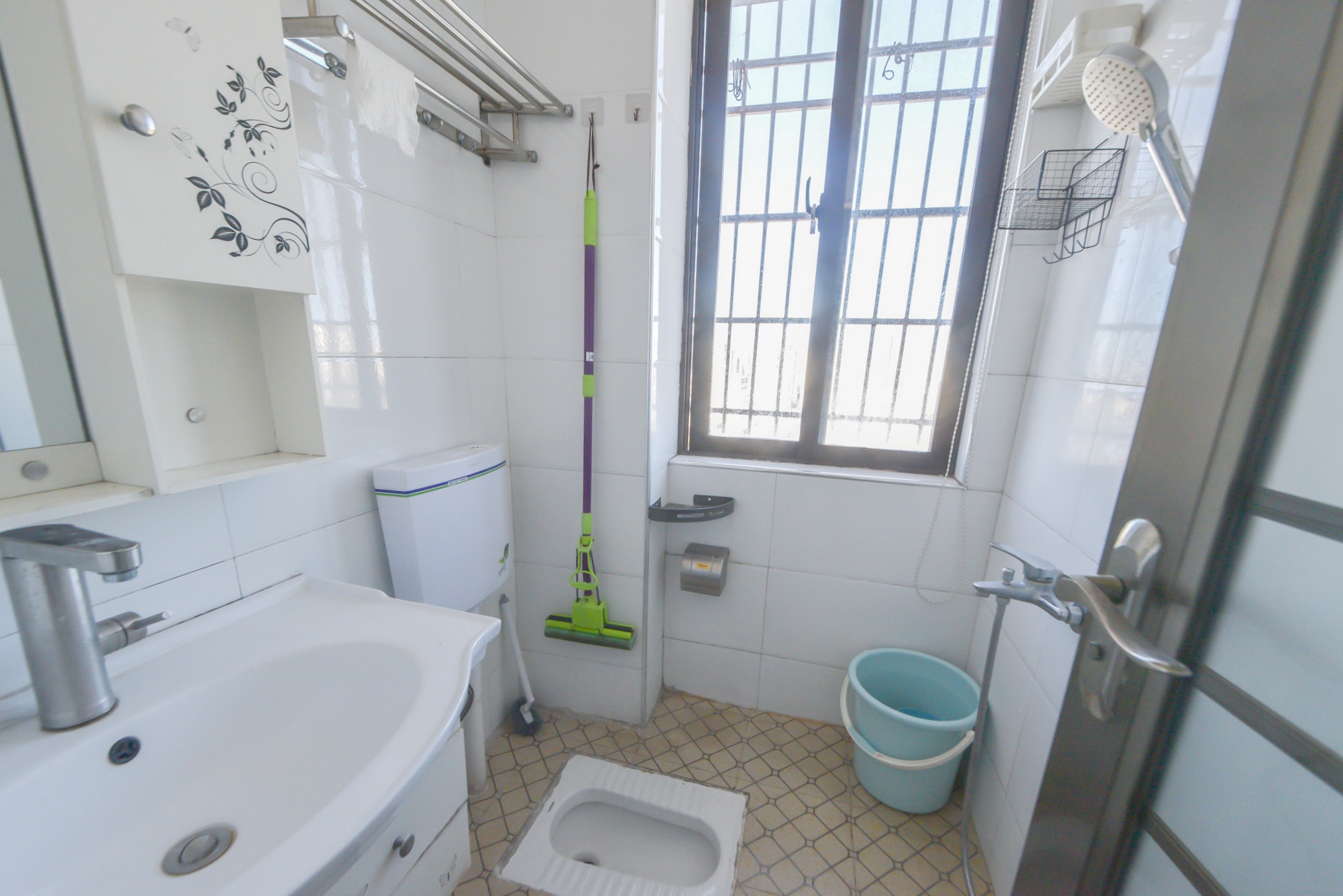 芒果天地(芒果雅苑)  2室2厅1卫    59.0万卫生间