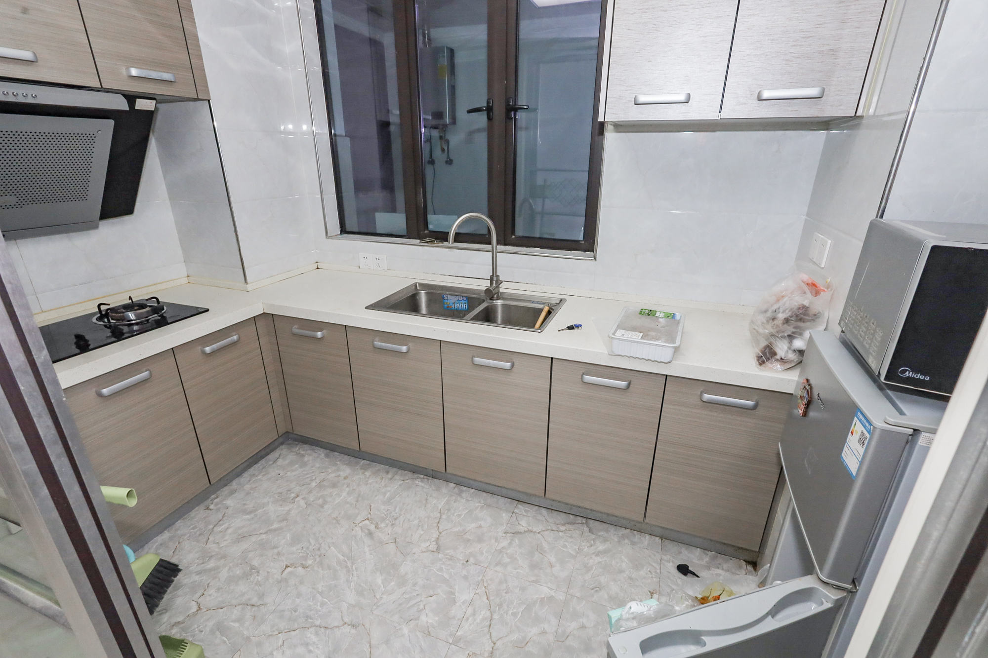 光明E城  2室2厅1卫    86.0万 光明E城  2室2厅1卫    86.0万厨房