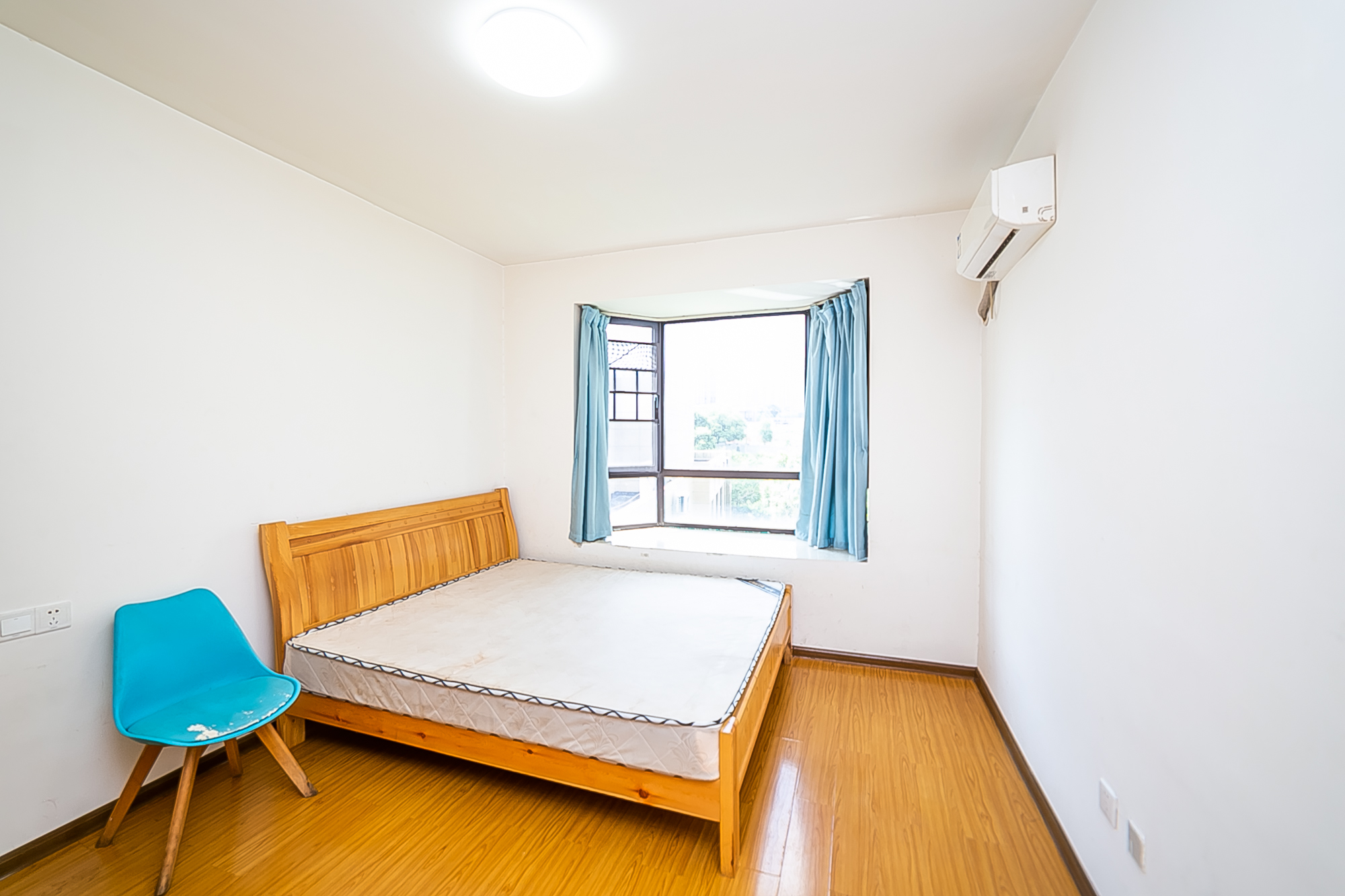 锦天金岸雅苑  3室2厅2卫   123.80万 锦天金岸雅苑  3室2厅2卫   123.80万卧室