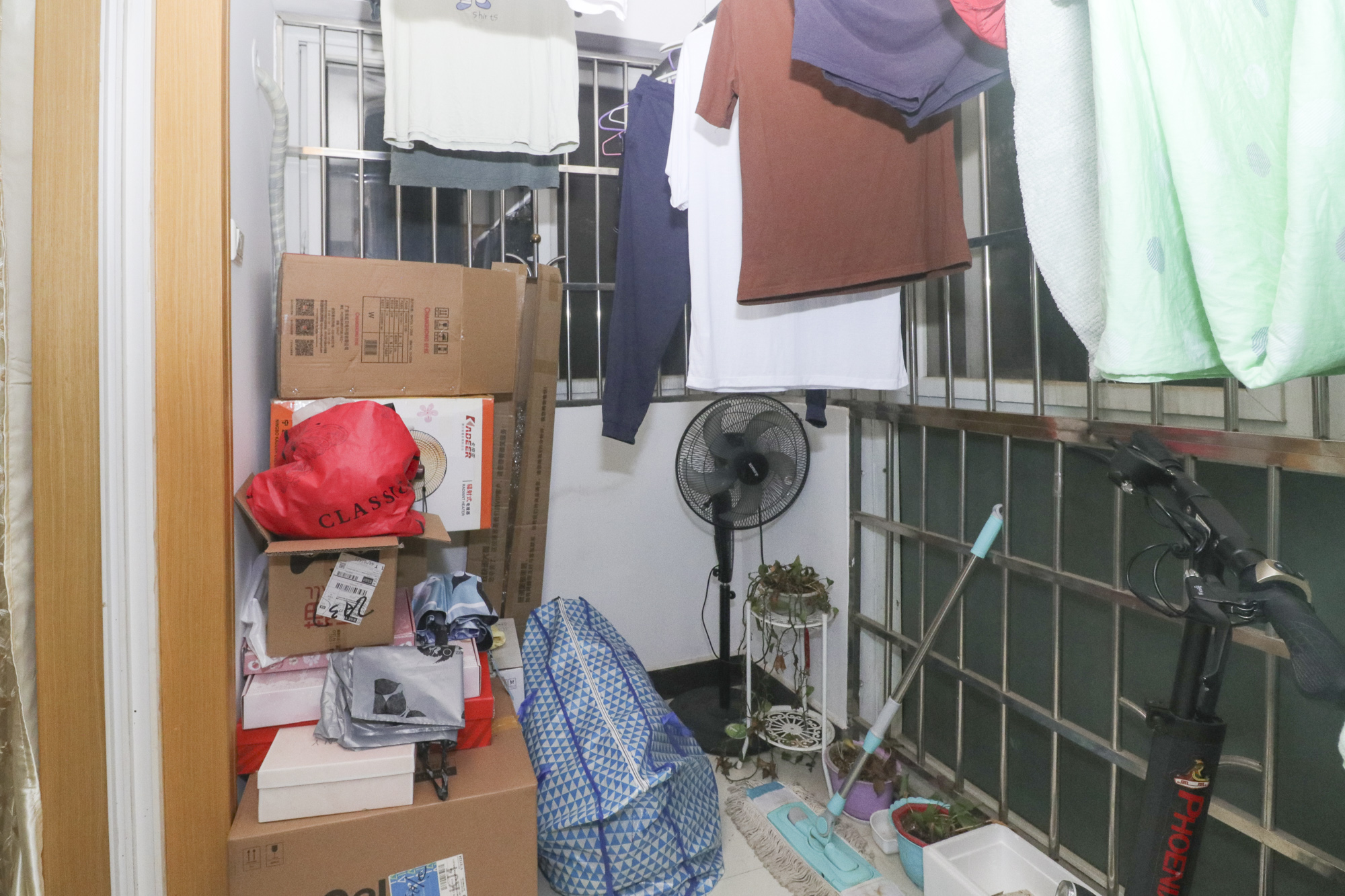 金色山庄  2室2厅1卫    80.79万阳台