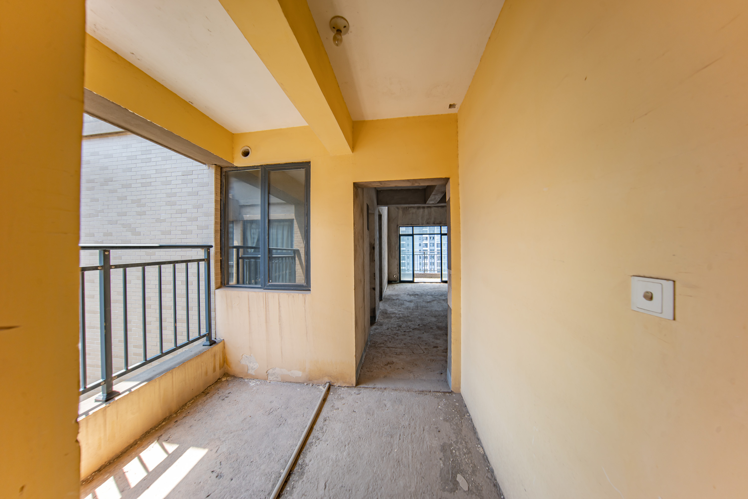 中建麓山和苑  3室2厅1卫    49.8万其他