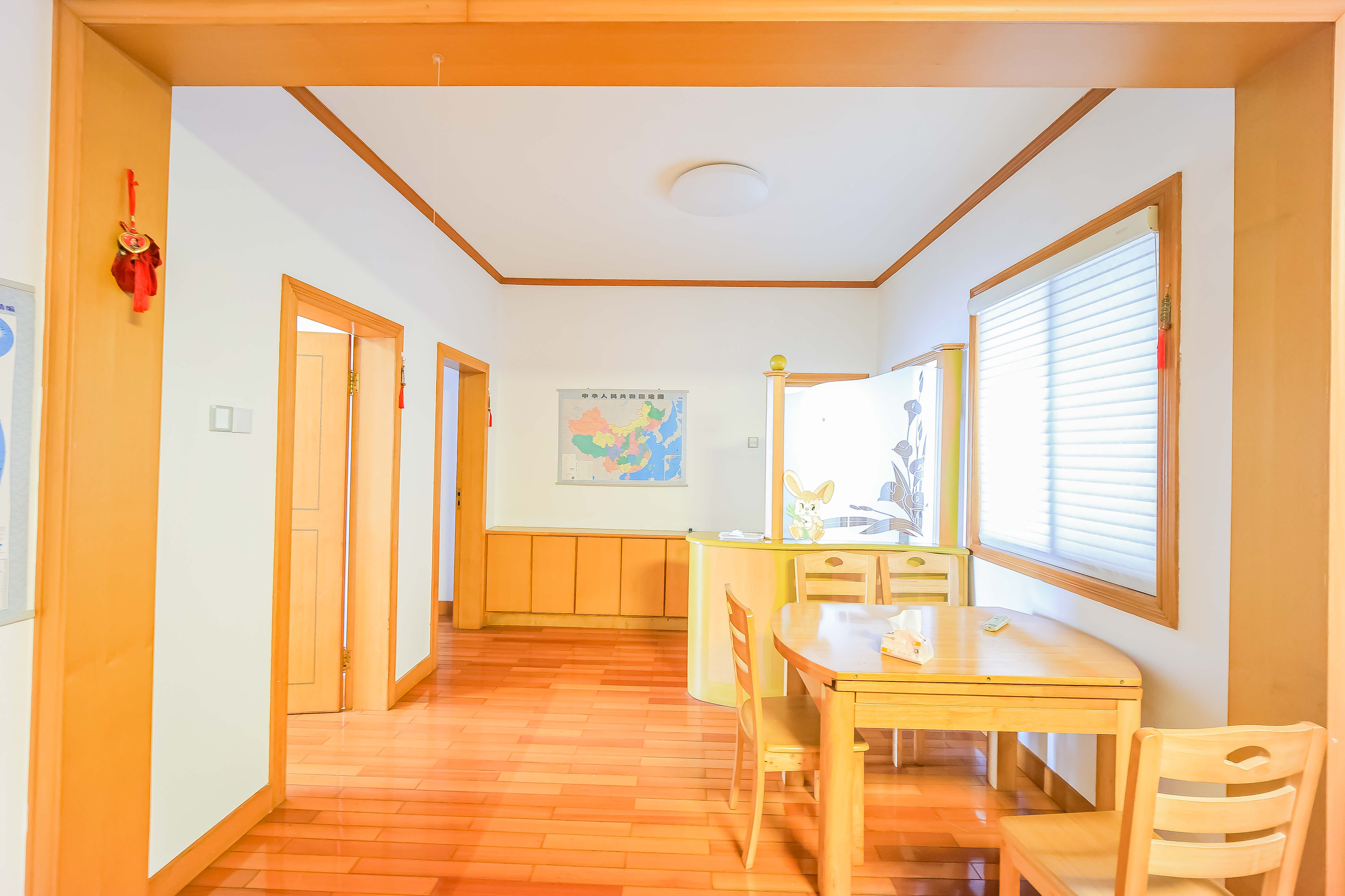 湖南省国税局宿舍（侯家塘温尔登超市边）  3室2厅2卫   230.00万客厅