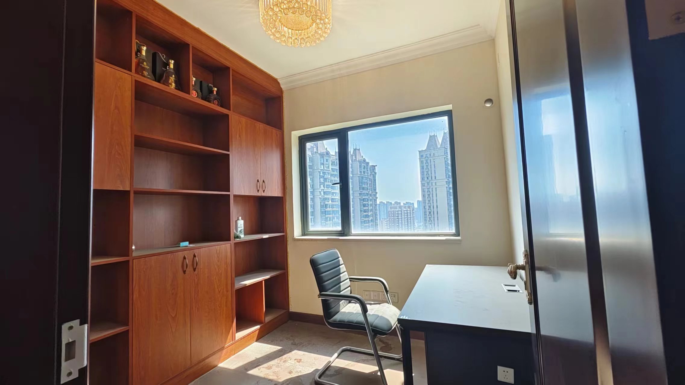 恒大华府 4室2厅2卫 119.0万 恒大华府 4室2厅2卫 119.0万室内图