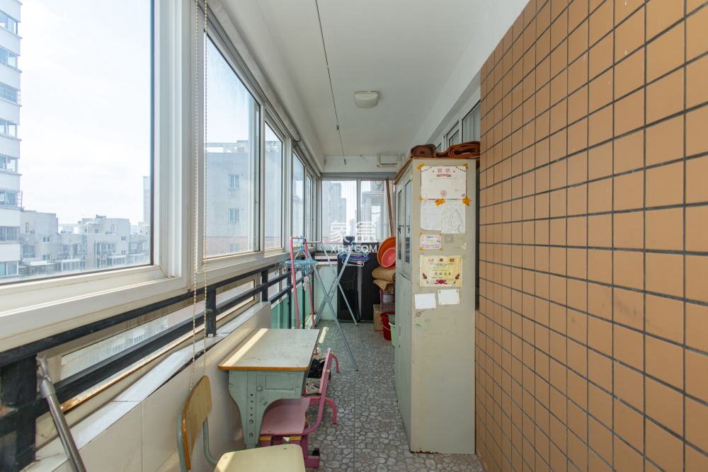晶华美地  4室2厅2卫   98.80万