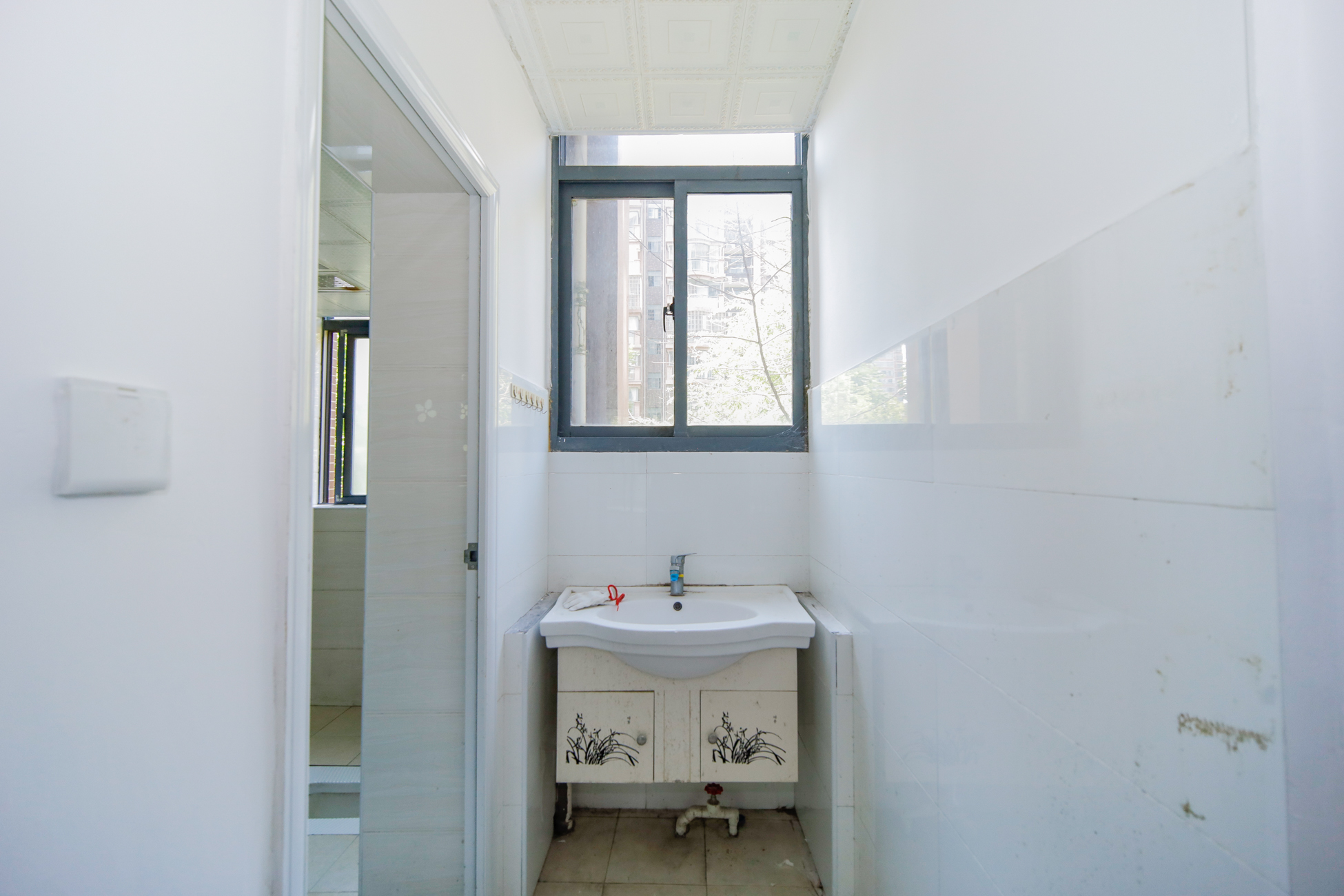 恒盛世家 4室2厅1卫 148.0万 恒盛世家 4室2厅1卫 148.0万卫生间