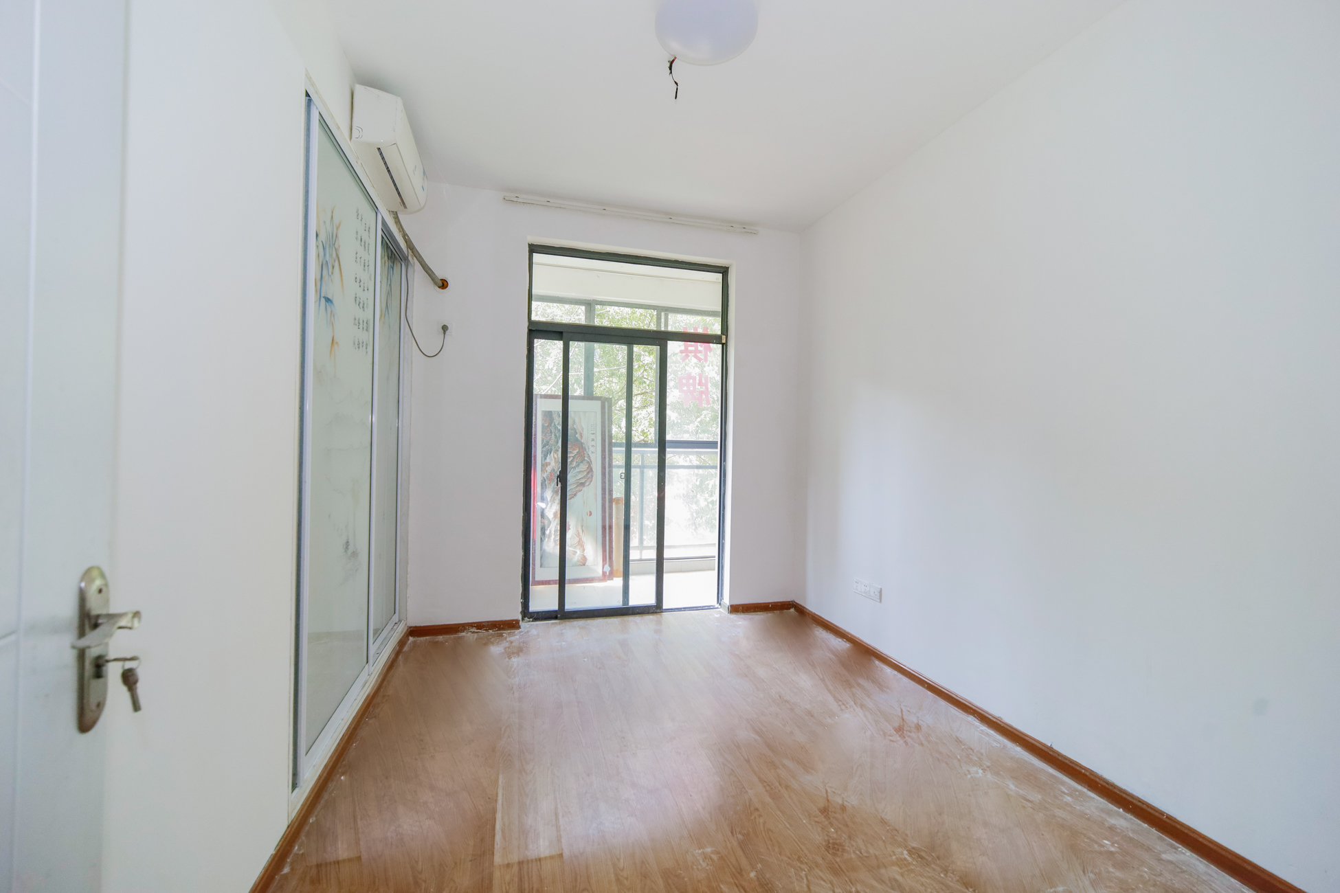 恒盛世家 4室2厅1卫 148.0万 恒盛世家 4室2厅1卫 148.0万卧室