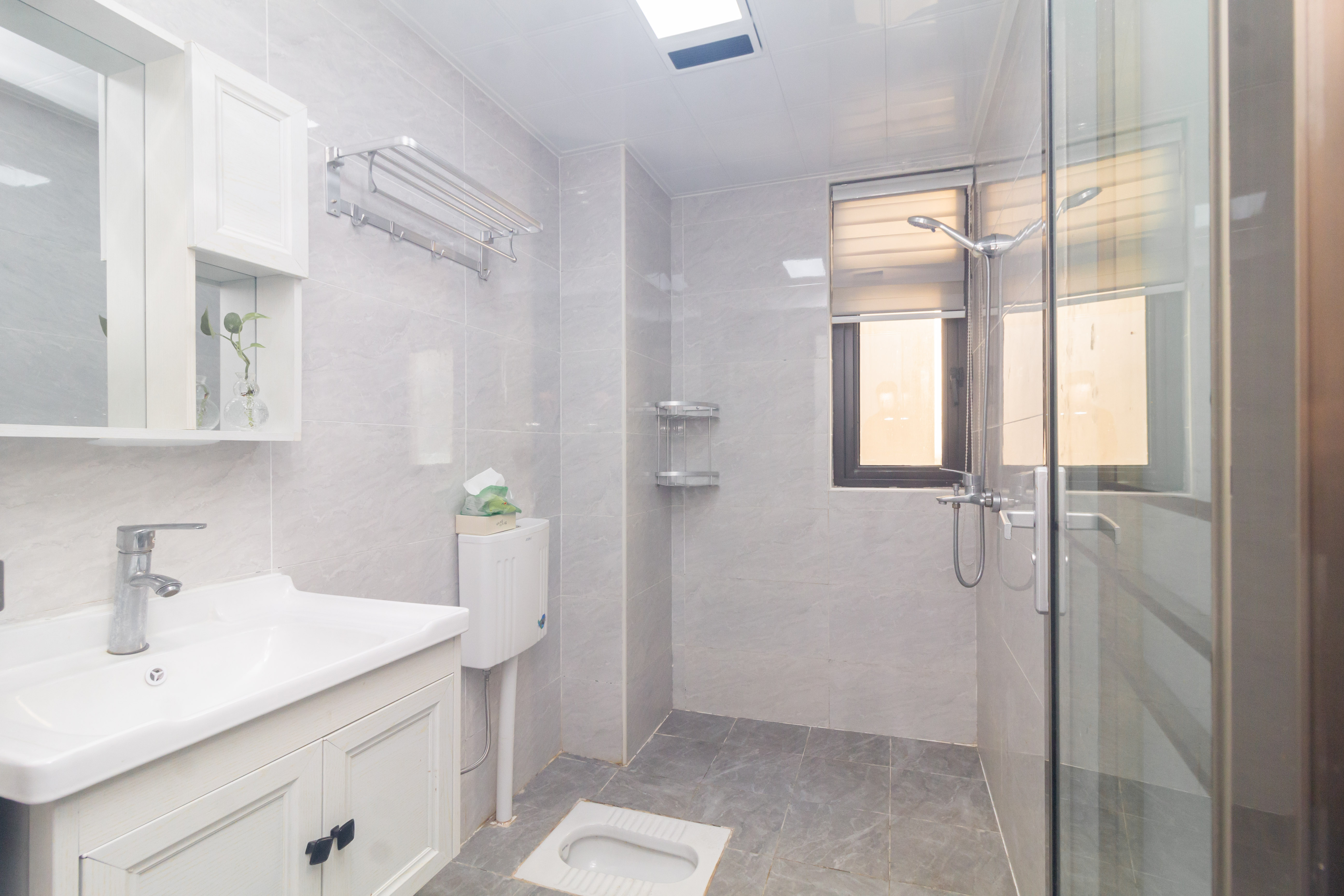 雅居乐新地  3室2厅2卫    75.0万 雅居乐新地  3室2厅2卫    75.0万卫生间