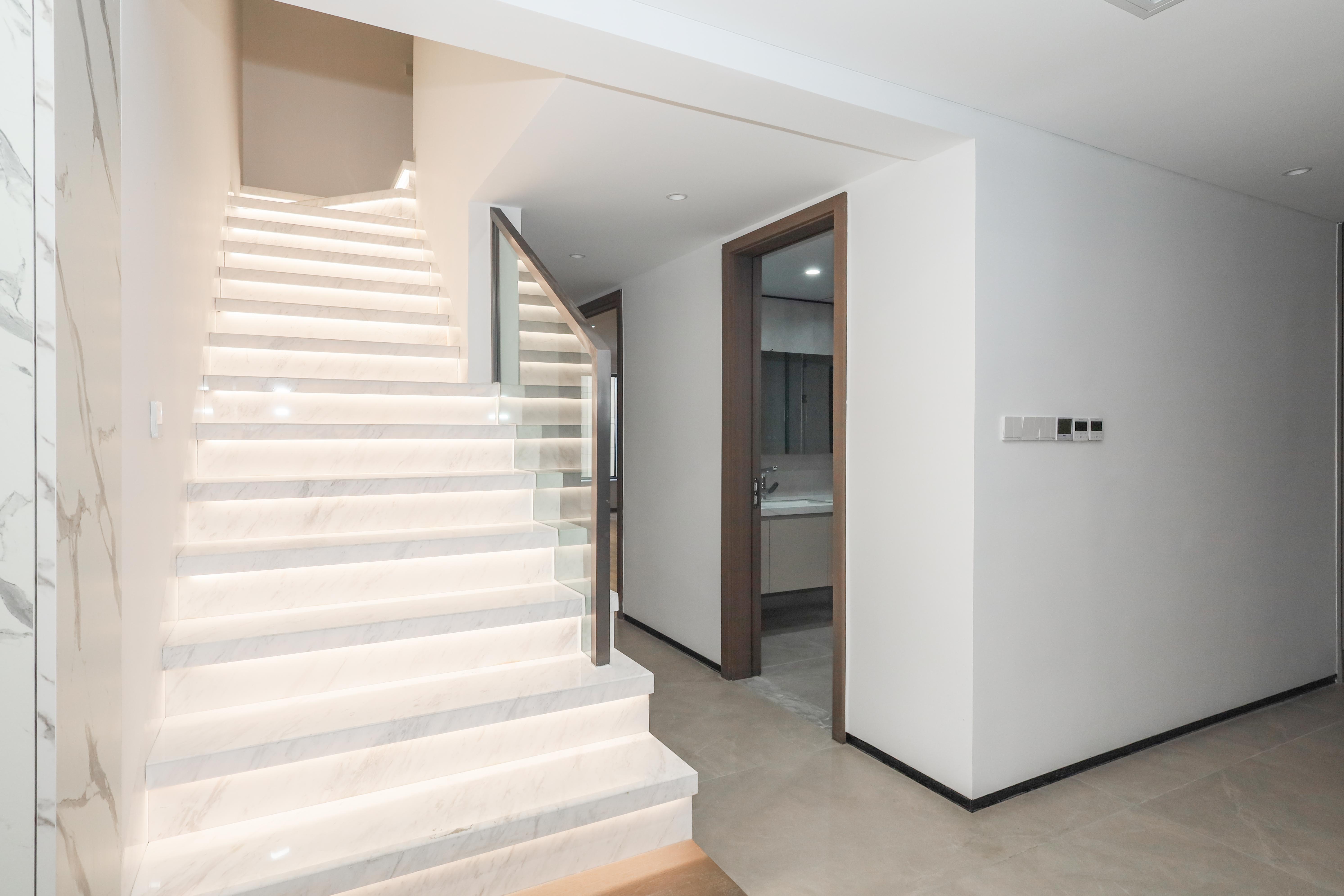 建发央著  4室2厅2卫   380.00万其他
