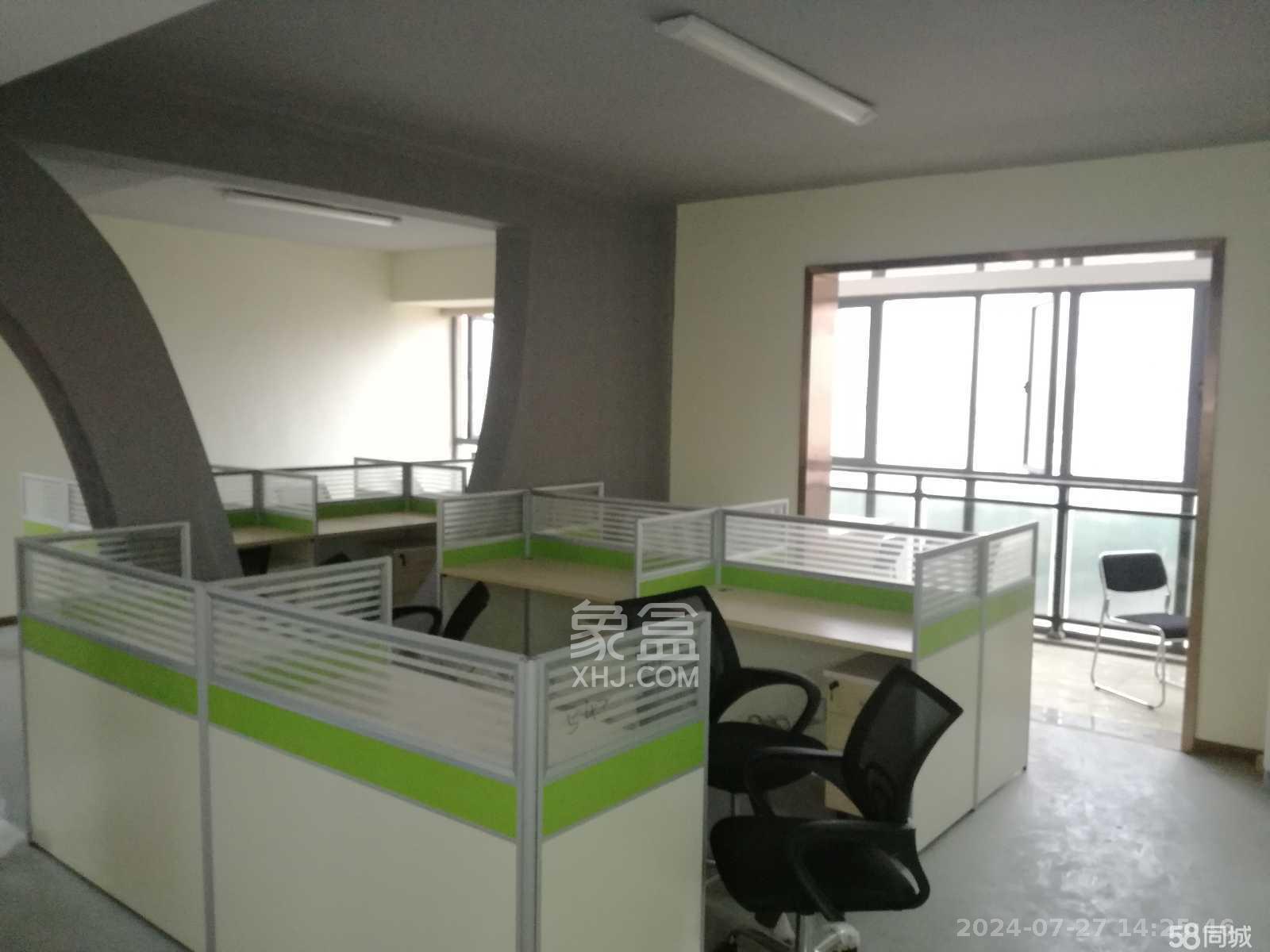 剑桥名门  6室2厅1卫   7000.00元/月室内图