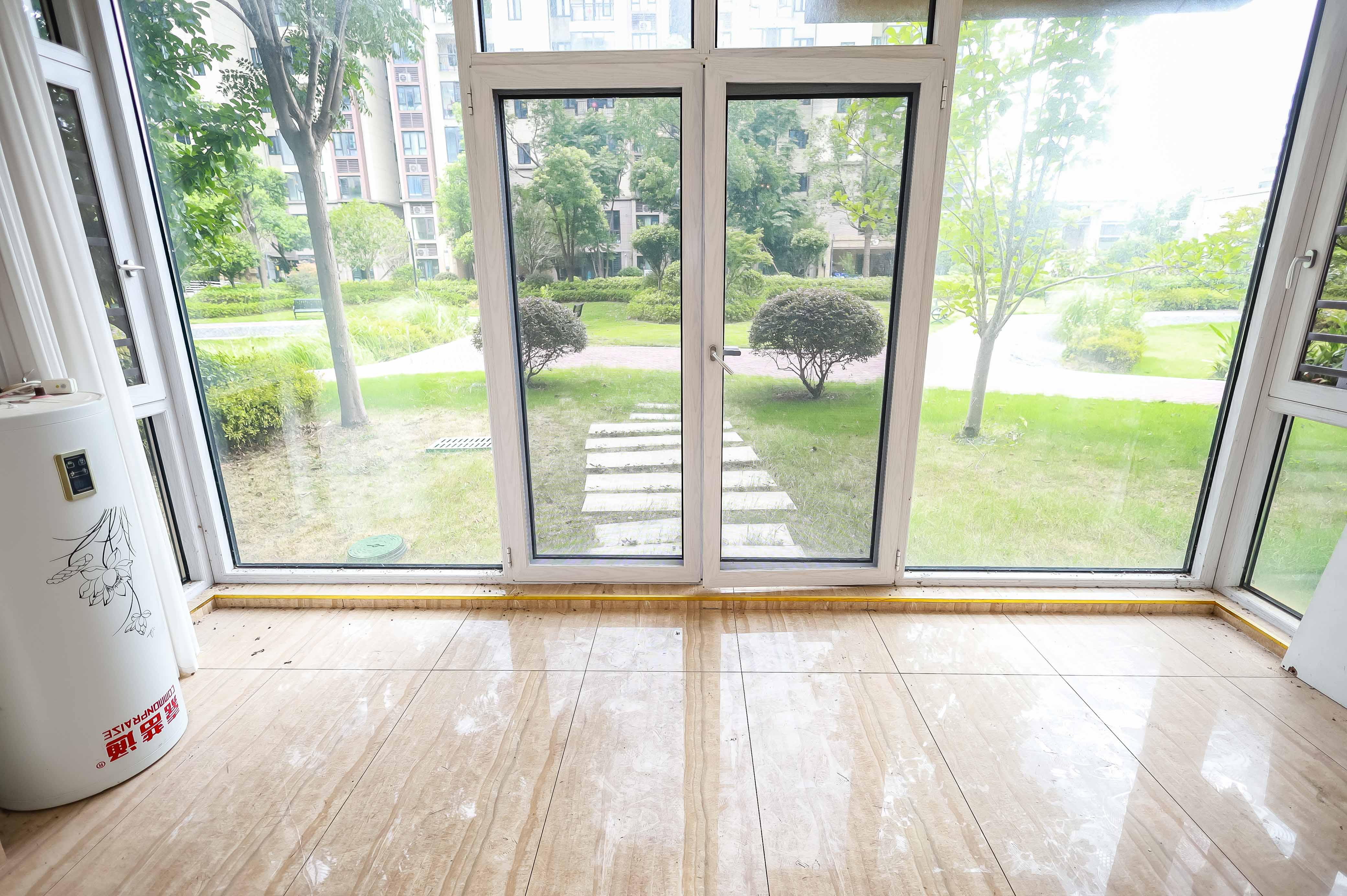 碧桂园荟隽棠  4室2厅2卫   145.00万阳台