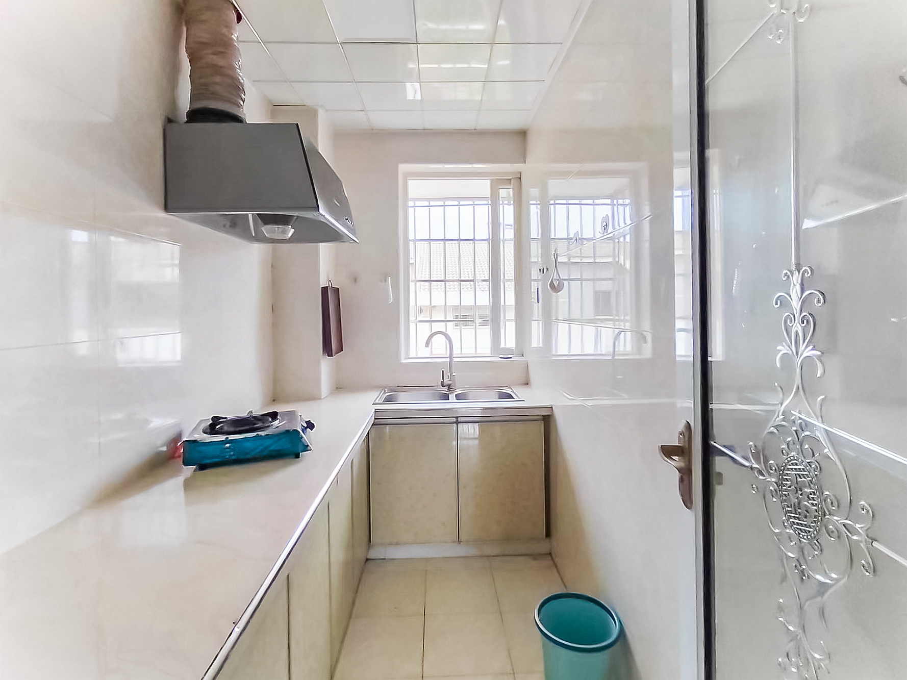 金鹰机电大市场 3室2厅1卫 281.0万 金鹰机电大市场 3室2厅1卫 281.0万厨房