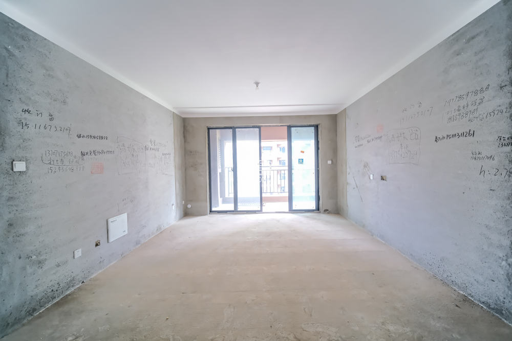 荣盛城  4室2厅1卫    85.0万