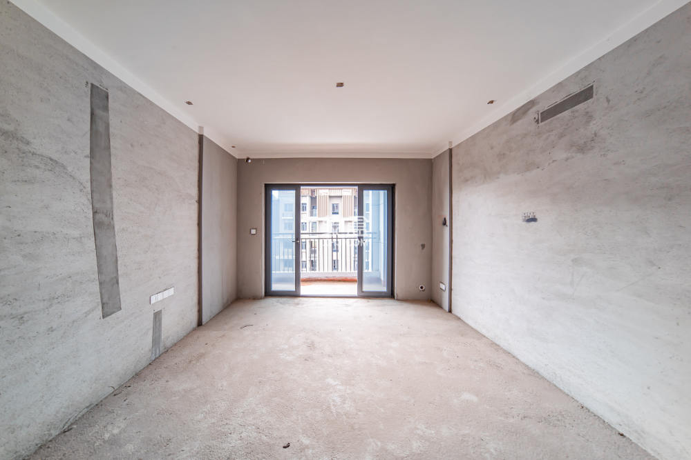 恒大半山悦府  3室2厅2卫    85.0万