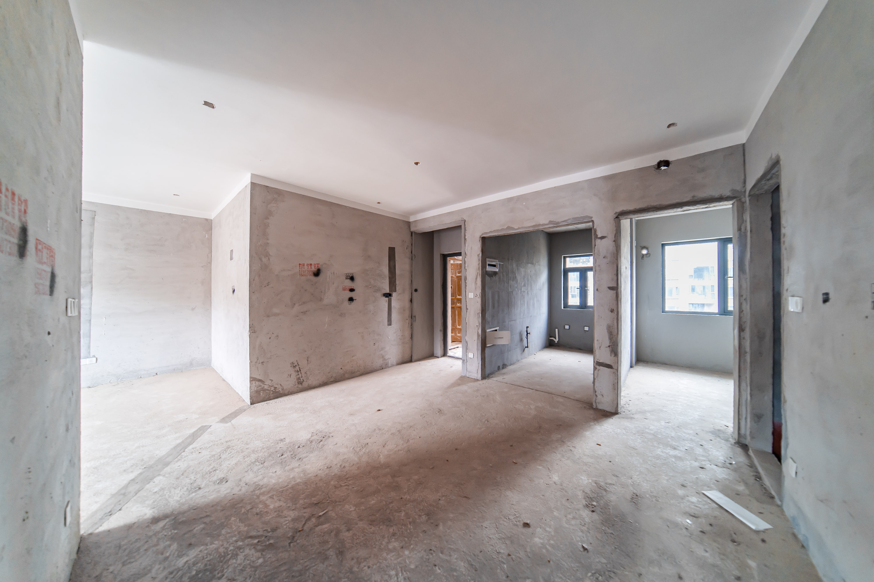 恒大半山悦府 3室2厅2卫 85.0万 恒大半山悦府 3室2厅2卫 85.0万其他