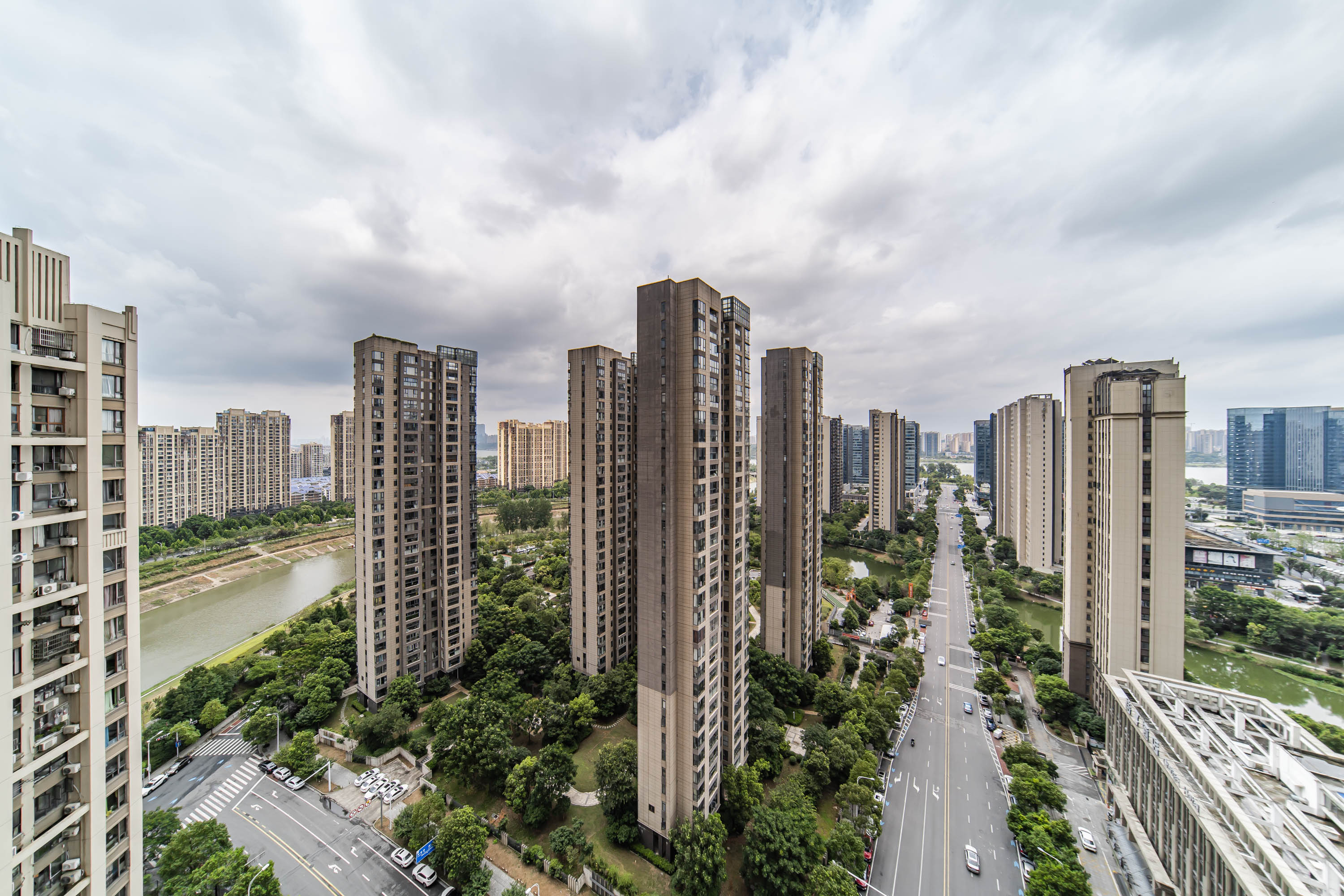 合能洋湖公馆  3室2厅1卫    88.0万其他
