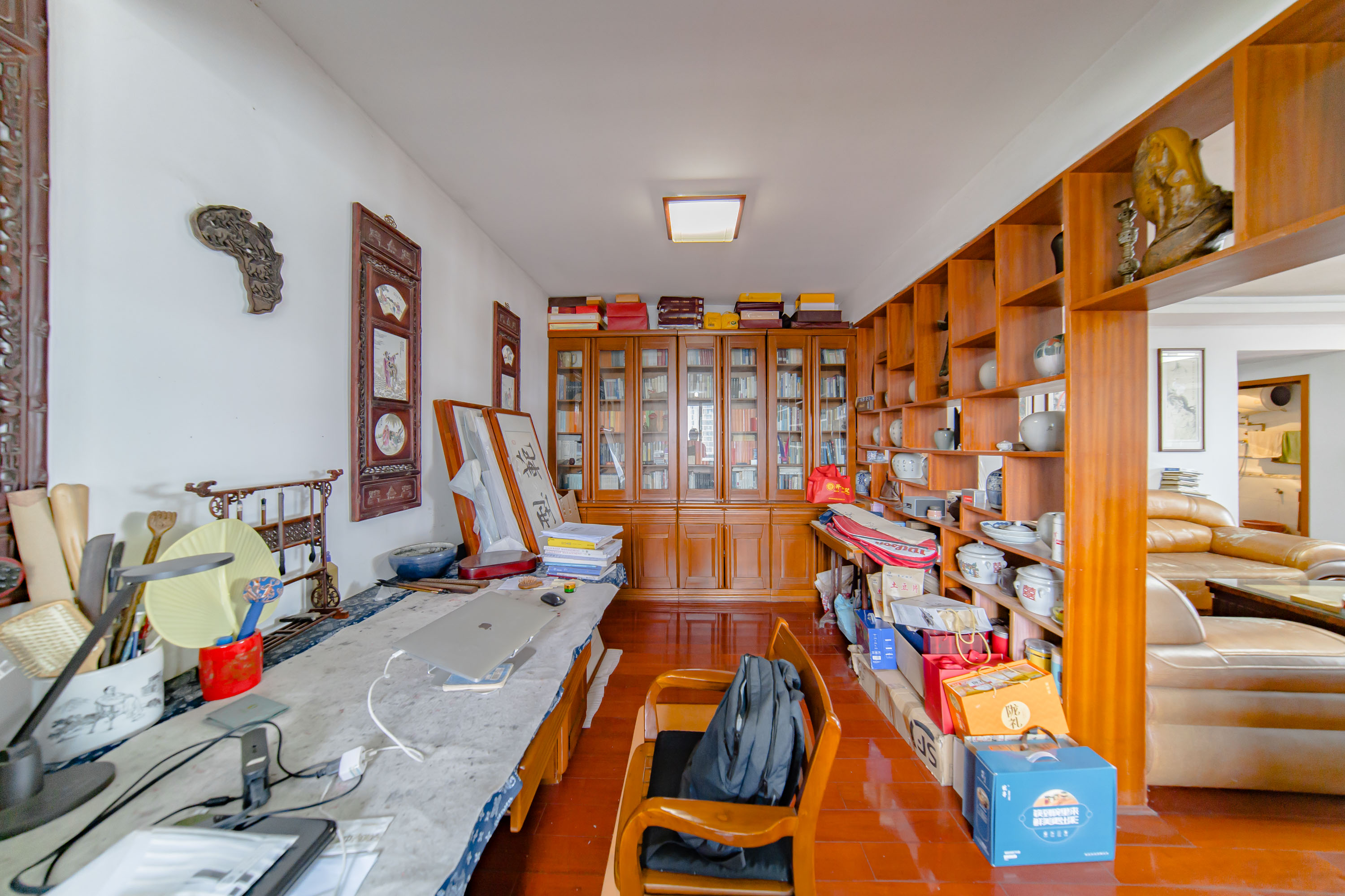 阳光100一期、四五期 5室2厅2卫 130.0万 阳光100一期、四五期 5室2厅2卫 130.0万卧室