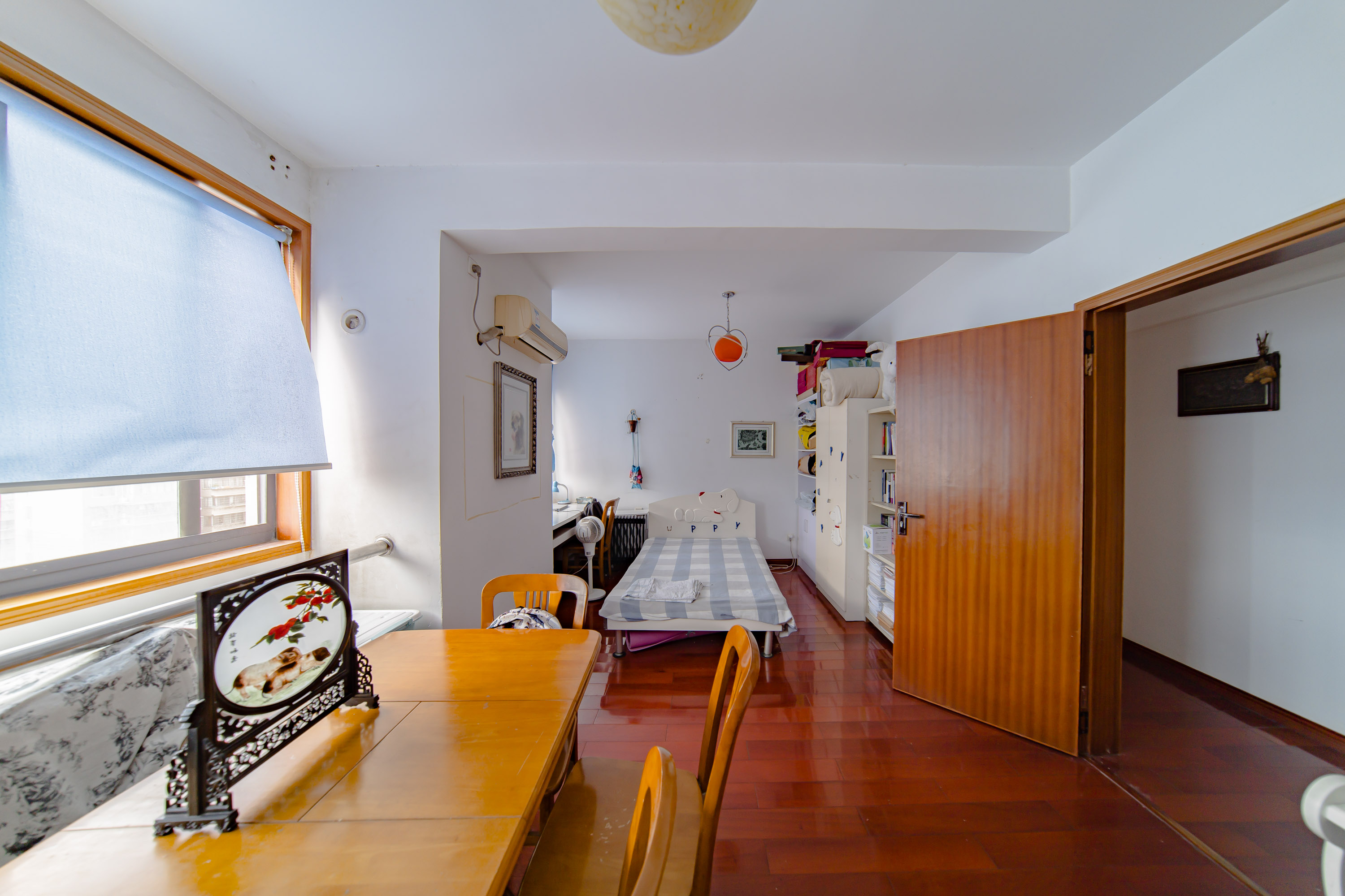 阳光100一期、四五期 5室2厅2卫 130.0万 阳光100一期、四五期 5室2厅2卫 130.0万卧室