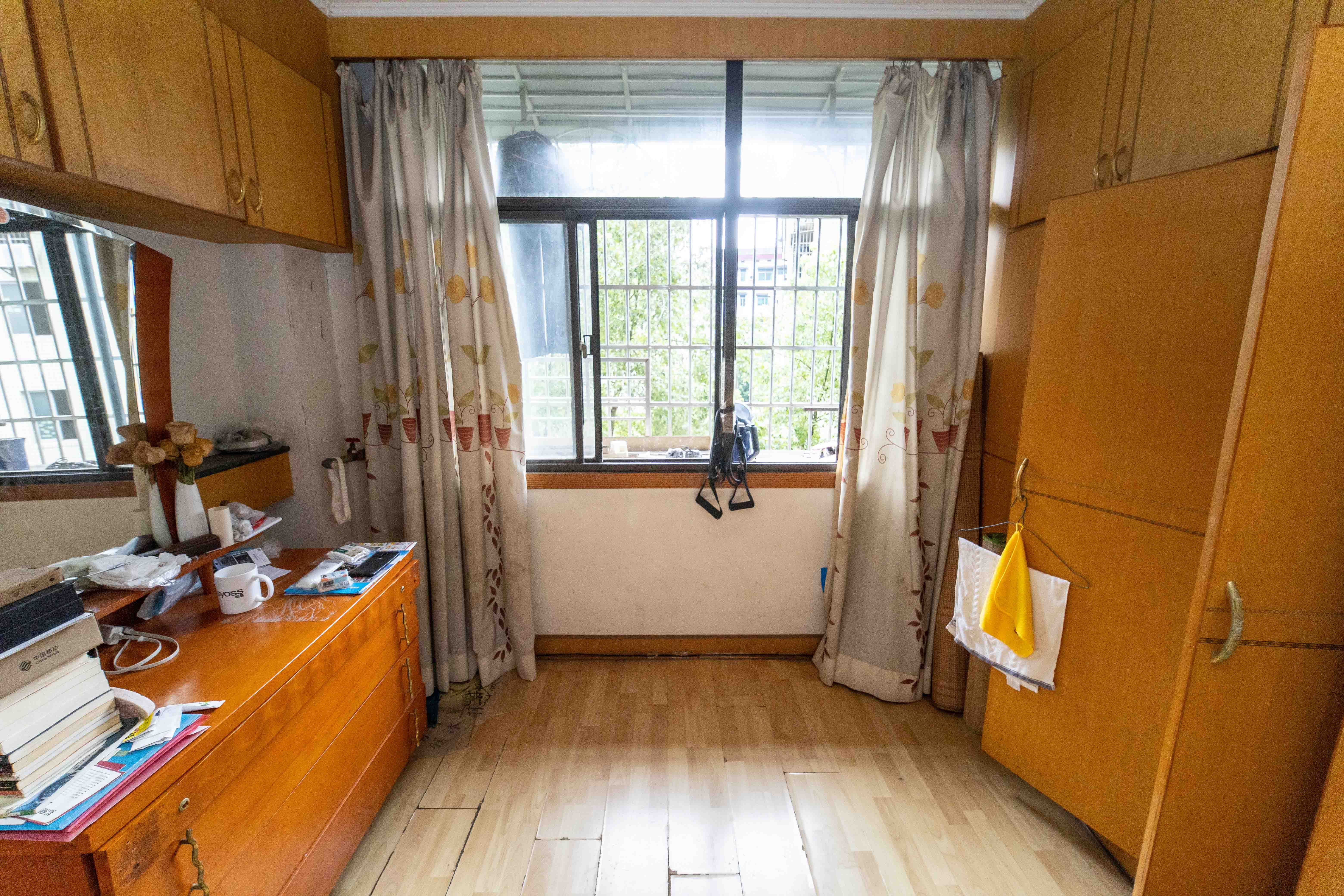 安泰新村  2室2厅1卫   55.00万阳台