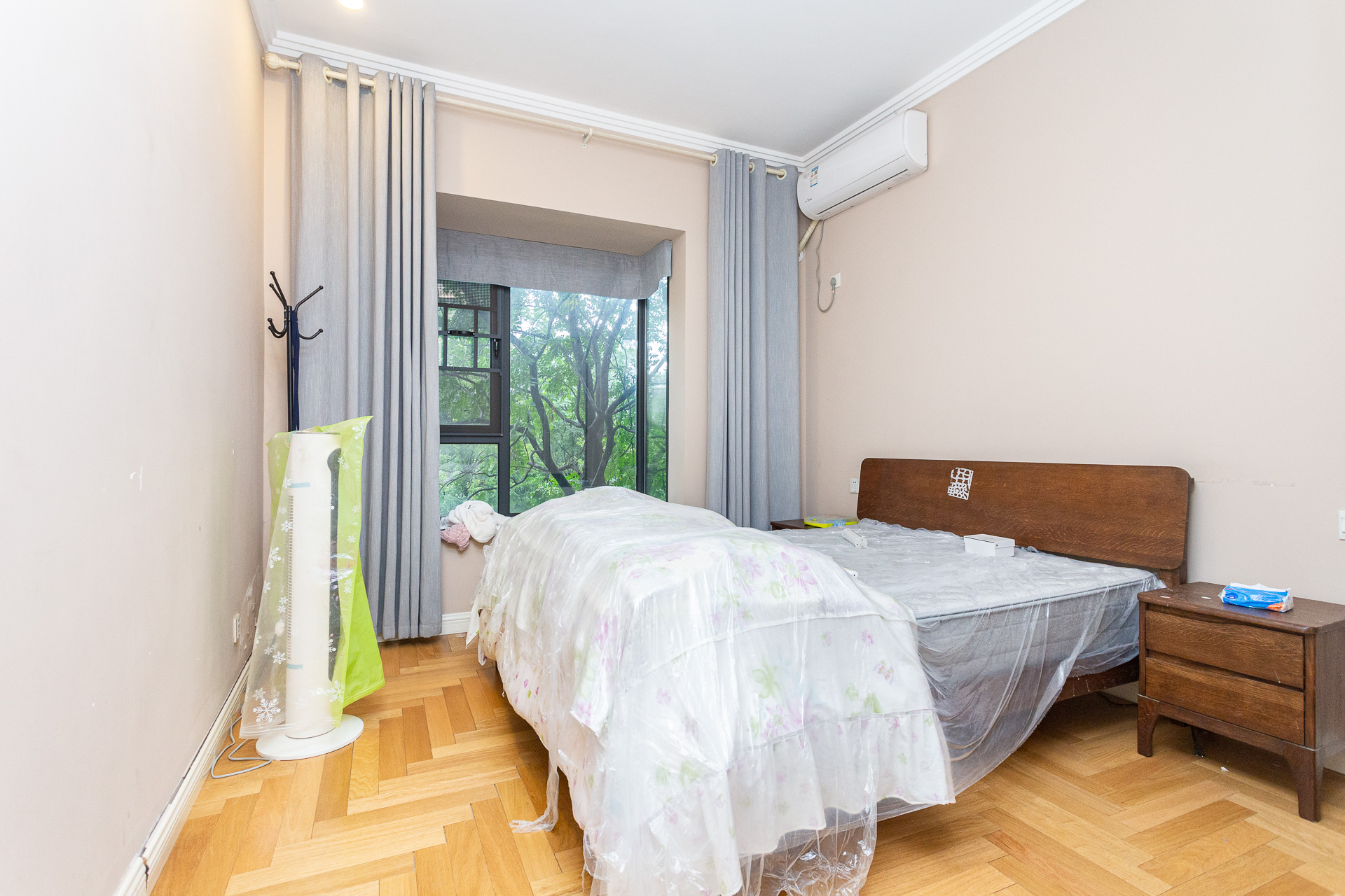 金湘苑（星澜之悦）  4室2厅2卫    166.6万卧室