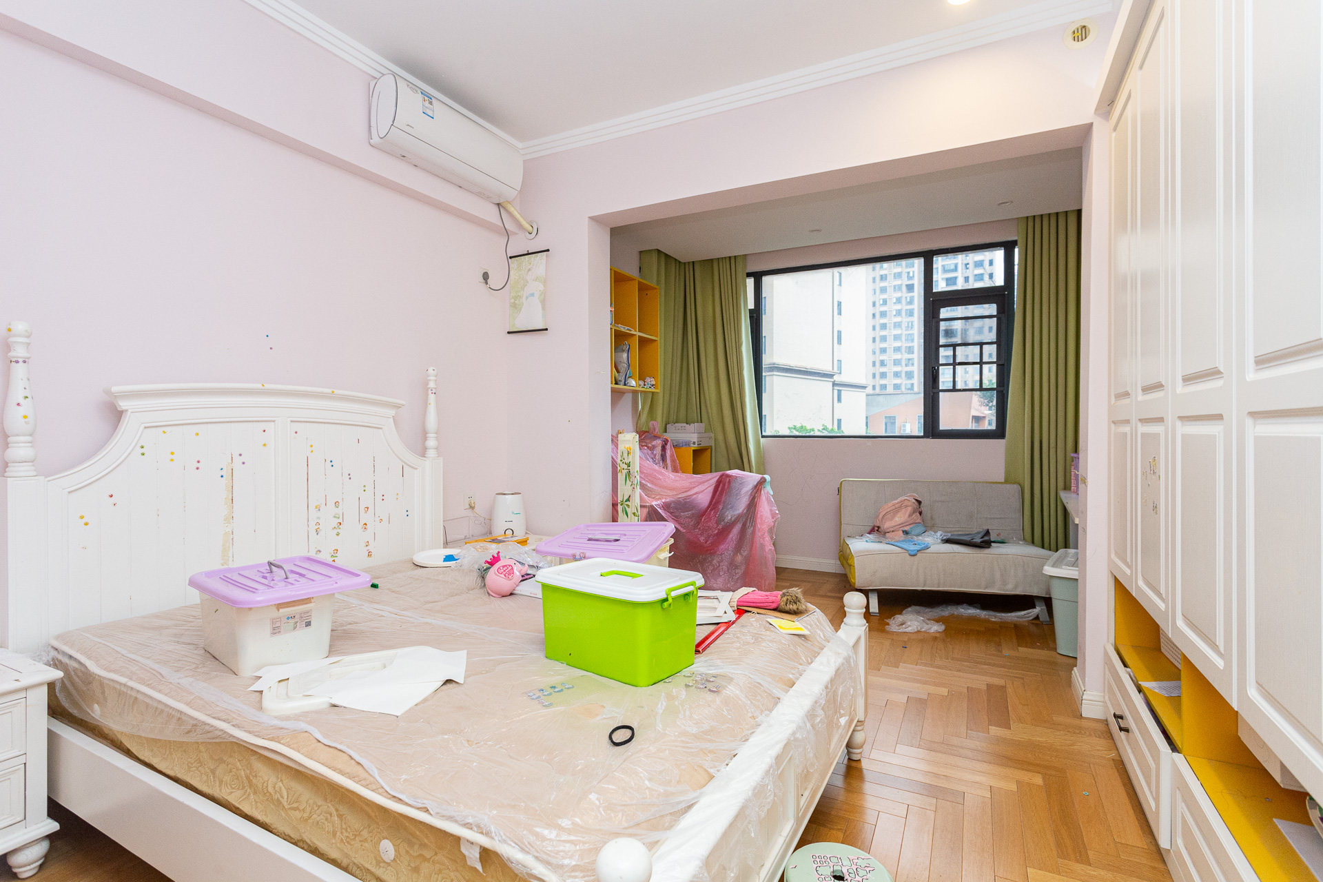 金湘苑（星澜之悦）  4室2厅2卫    166.6万卧室