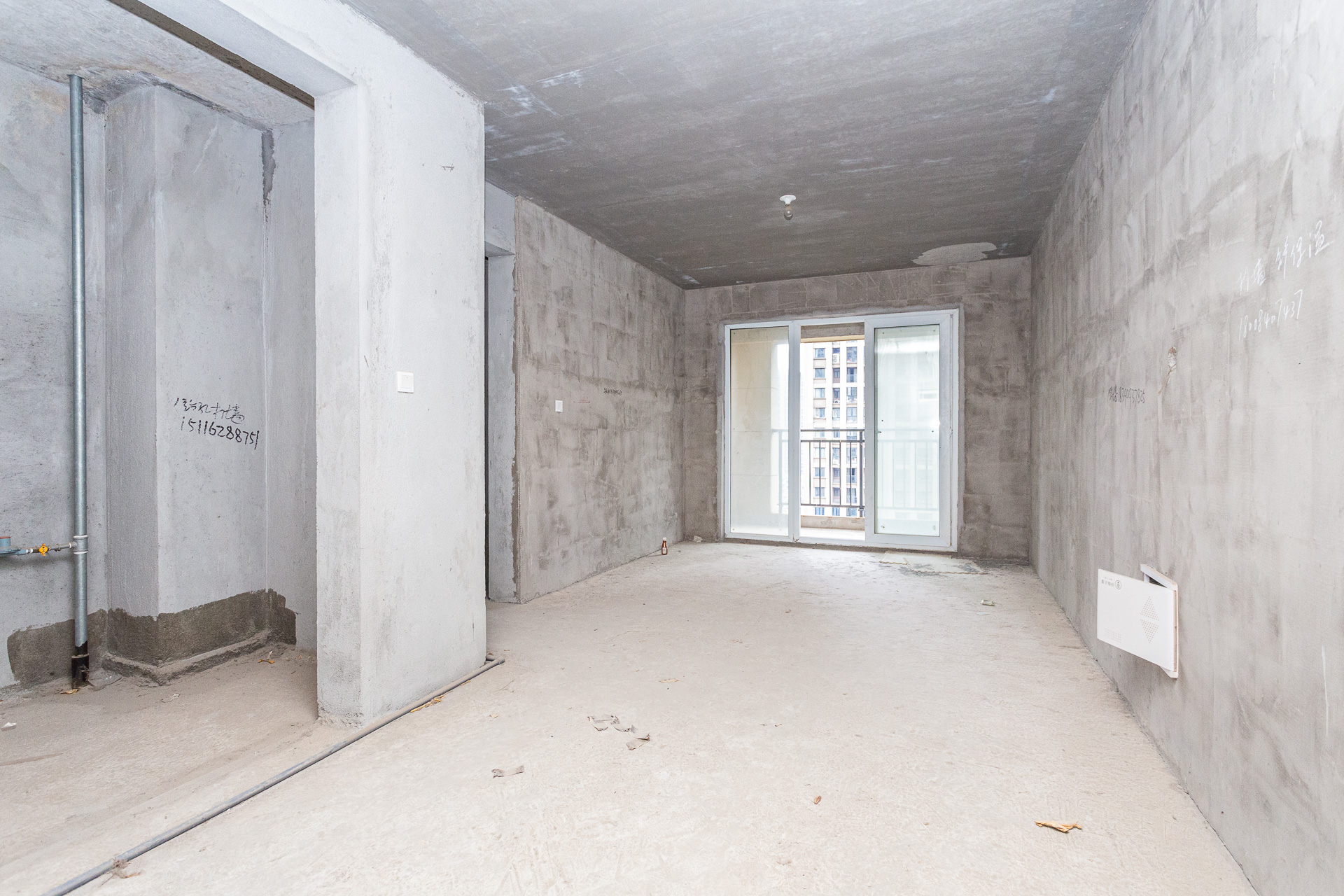 嘉宇银杉(嘉宇西苑) 3室2厅1卫 71.8万 嘉宇银杉(嘉宇西苑) 3室2厅1卫 71.8万客厅