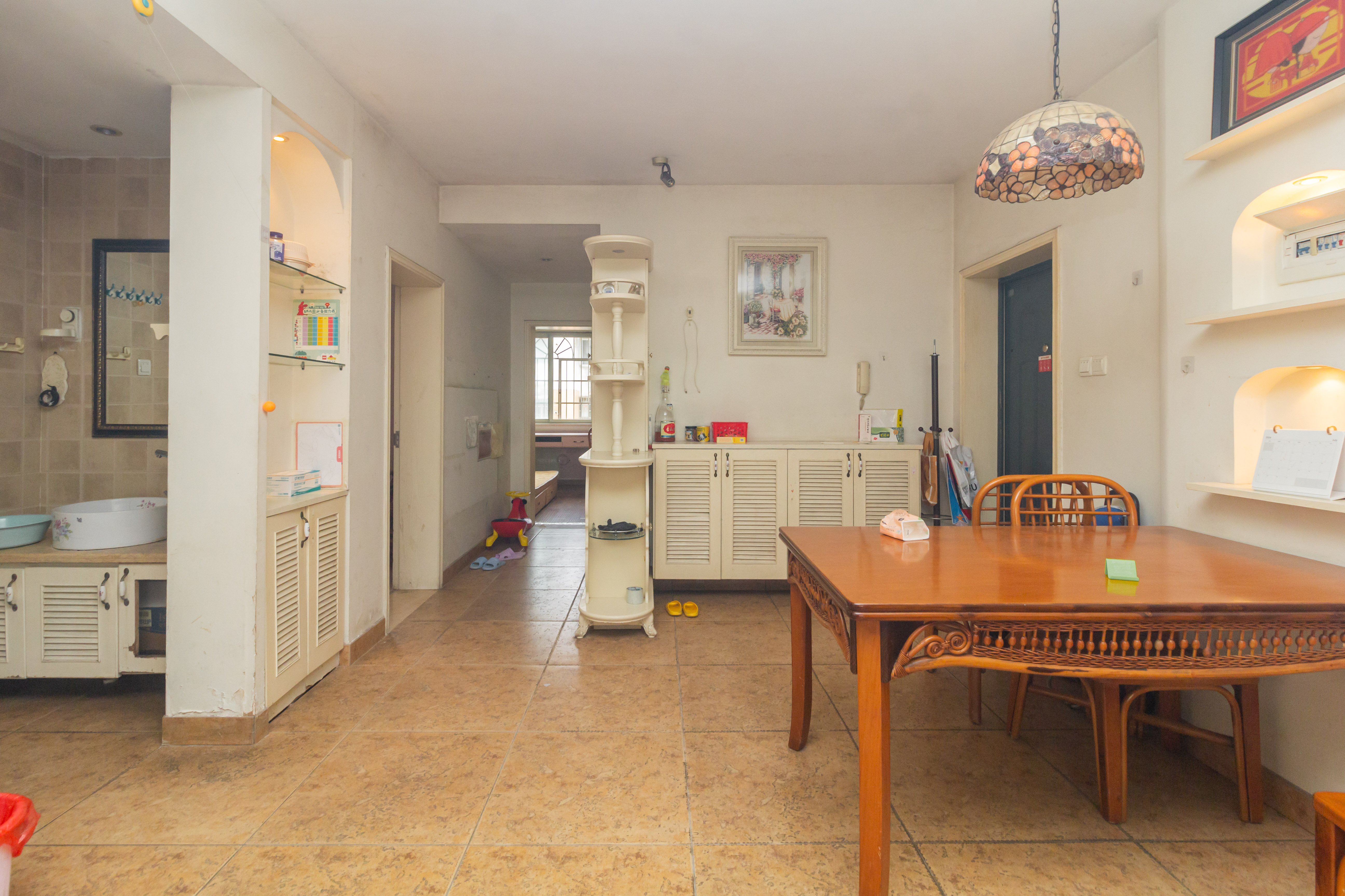 东岸锦城(东方人家)  3室2厅1卫    40.0万 东岸锦城(东方人家)  3室2厅1卫    40.0万客厅