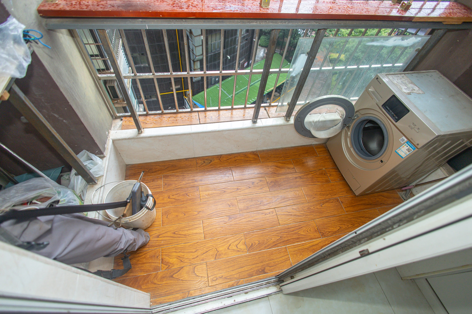 香槟小镇(香槟花苑) 3室2厅1卫 46.8万 香槟小镇(香槟花苑) 3室2厅1卫 46.8万阳台