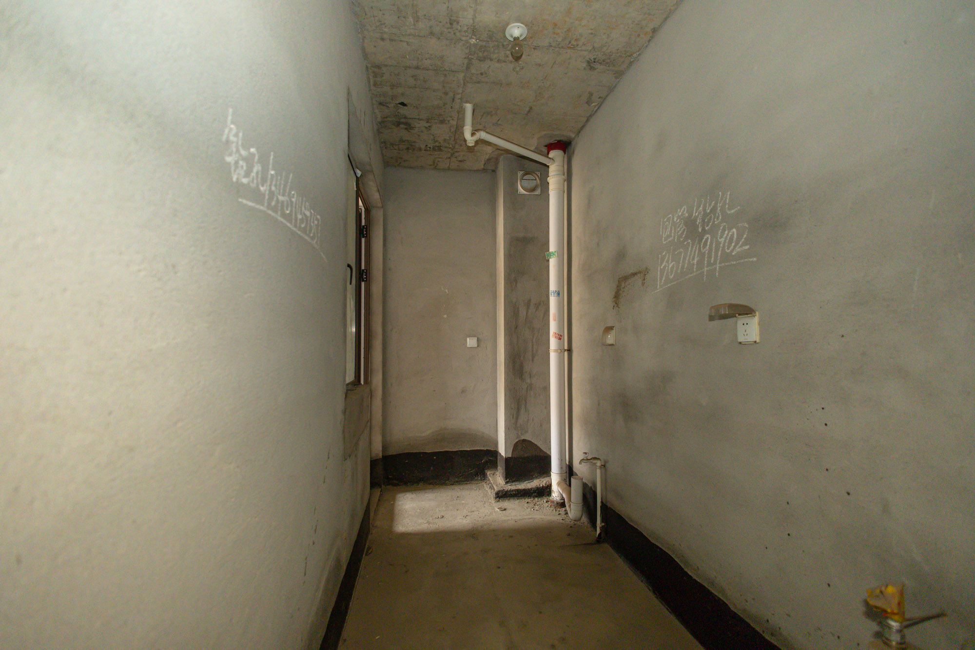 新长海广场 3室2厅1卫 49.8万 新长海广场 3室2厅1卫 49.8万厨房