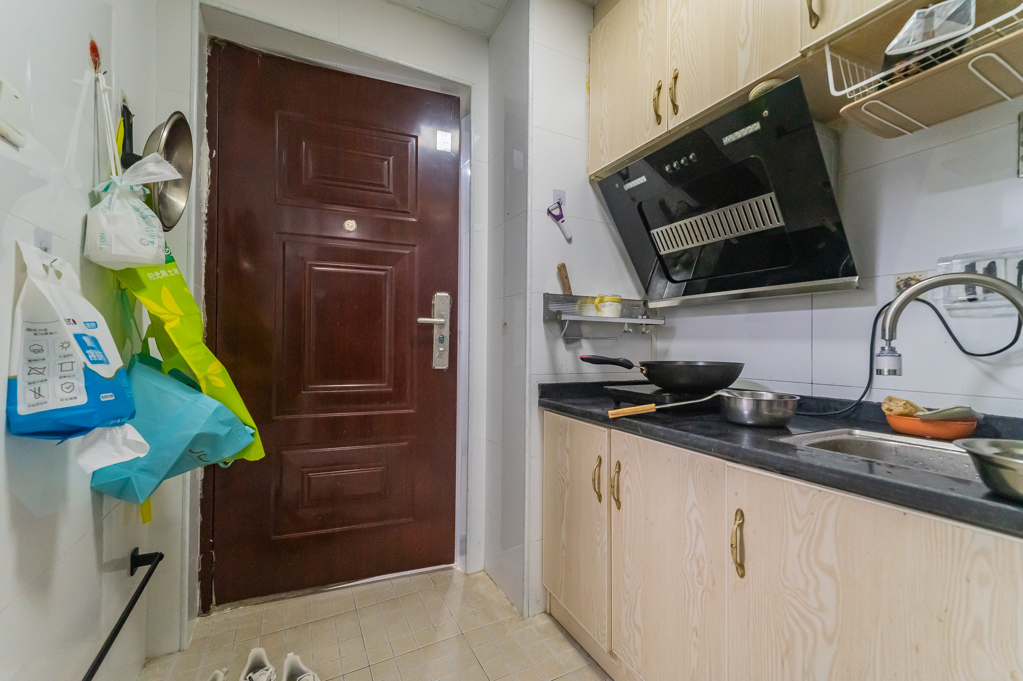 MOMA当代广场  2室1厅1卫    38.0万 MOMA当代广场  2室1厅1卫    38.0万厨房