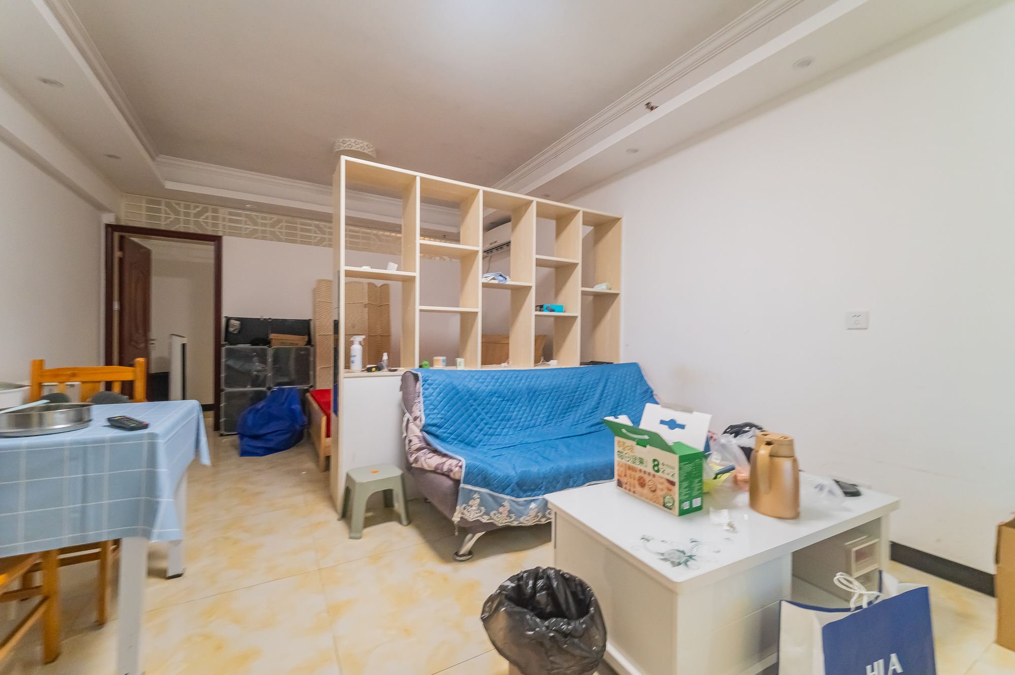 MOMA当代广场  2室1厅1卫    38.0万 MOMA当代广场  2室1厅1卫    38.0万客厅