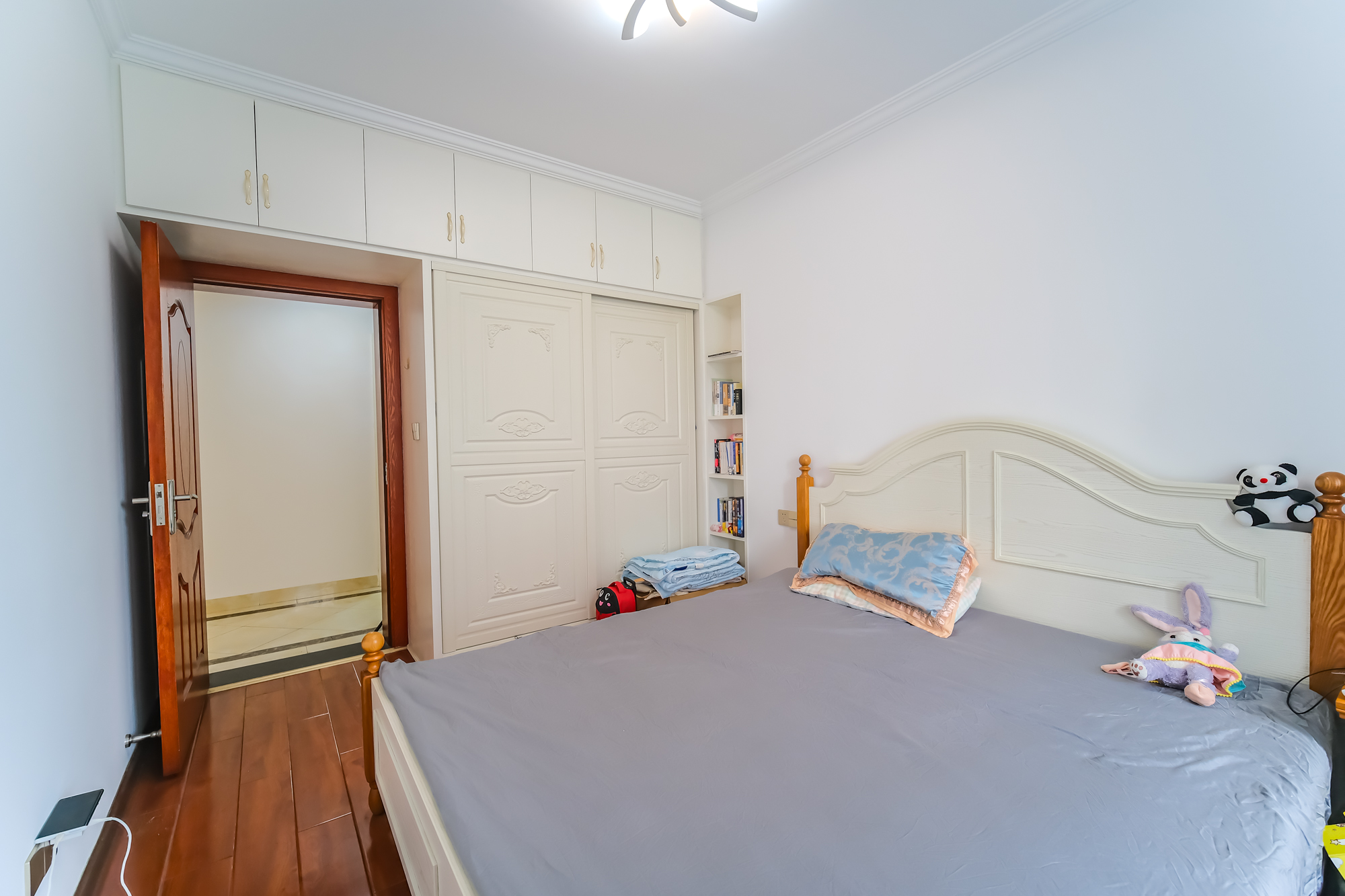 世景华庭 3室2厅2卫 86.8万 世景华庭 3室2厅2卫 86.8万卧室