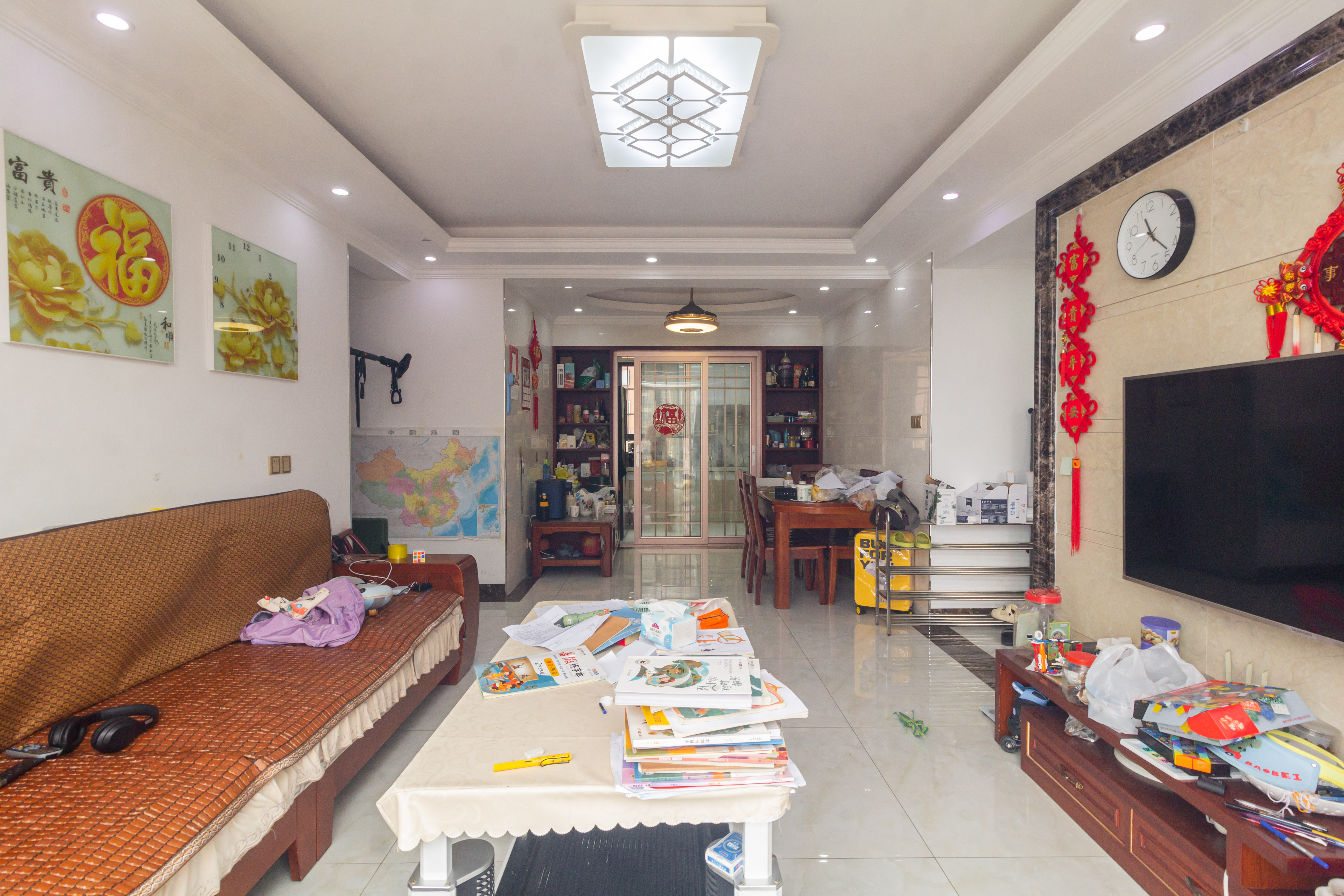 中欣楚天雅郡 4室2厅2卫 72.8万 中欣楚天雅郡 4室2厅2卫 72.8万客厅