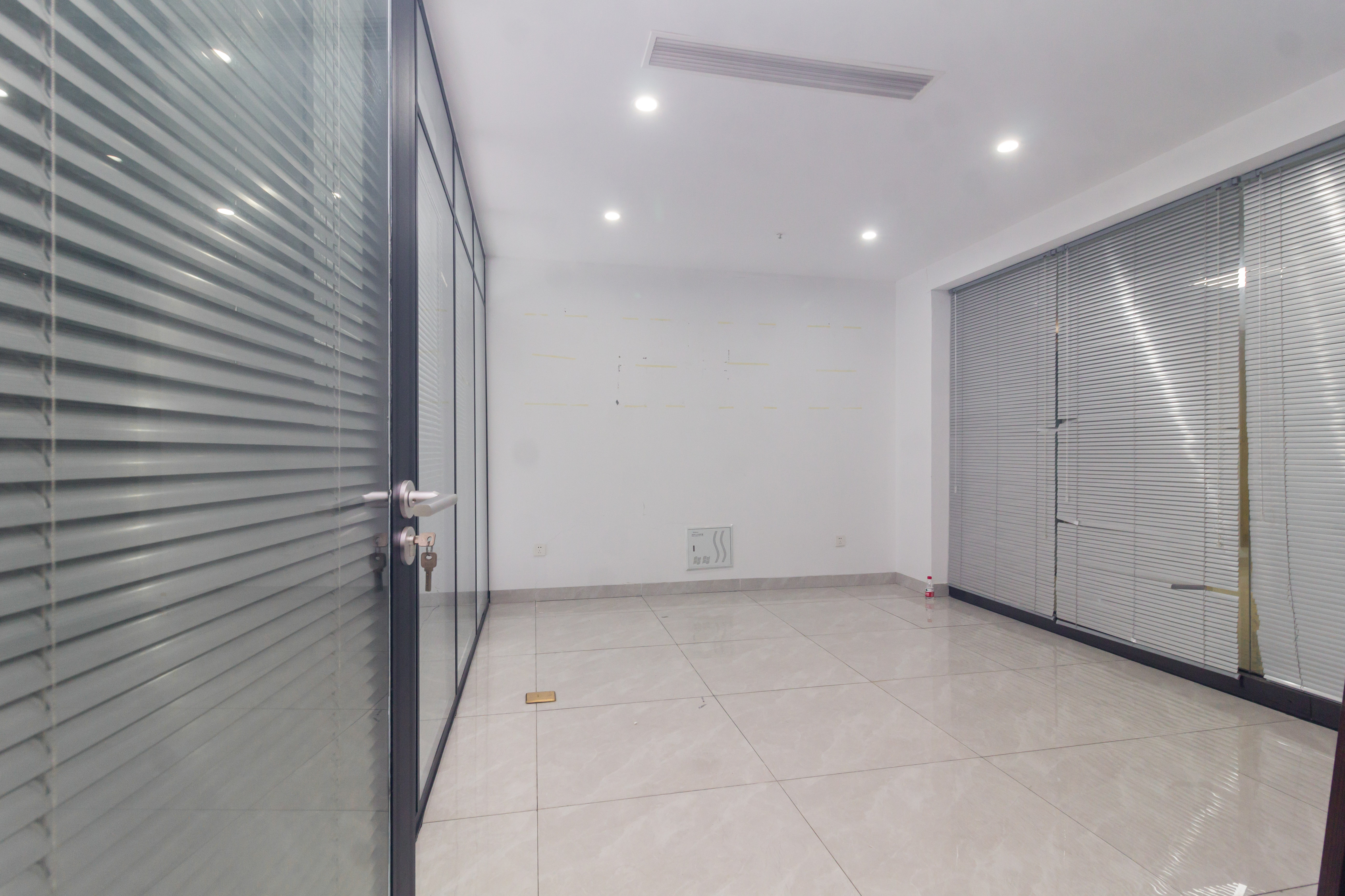 中部智谷产业园  1室1厅1卫    149.8万 中部智谷产业园  1室1厅1卫    149.8万卧室