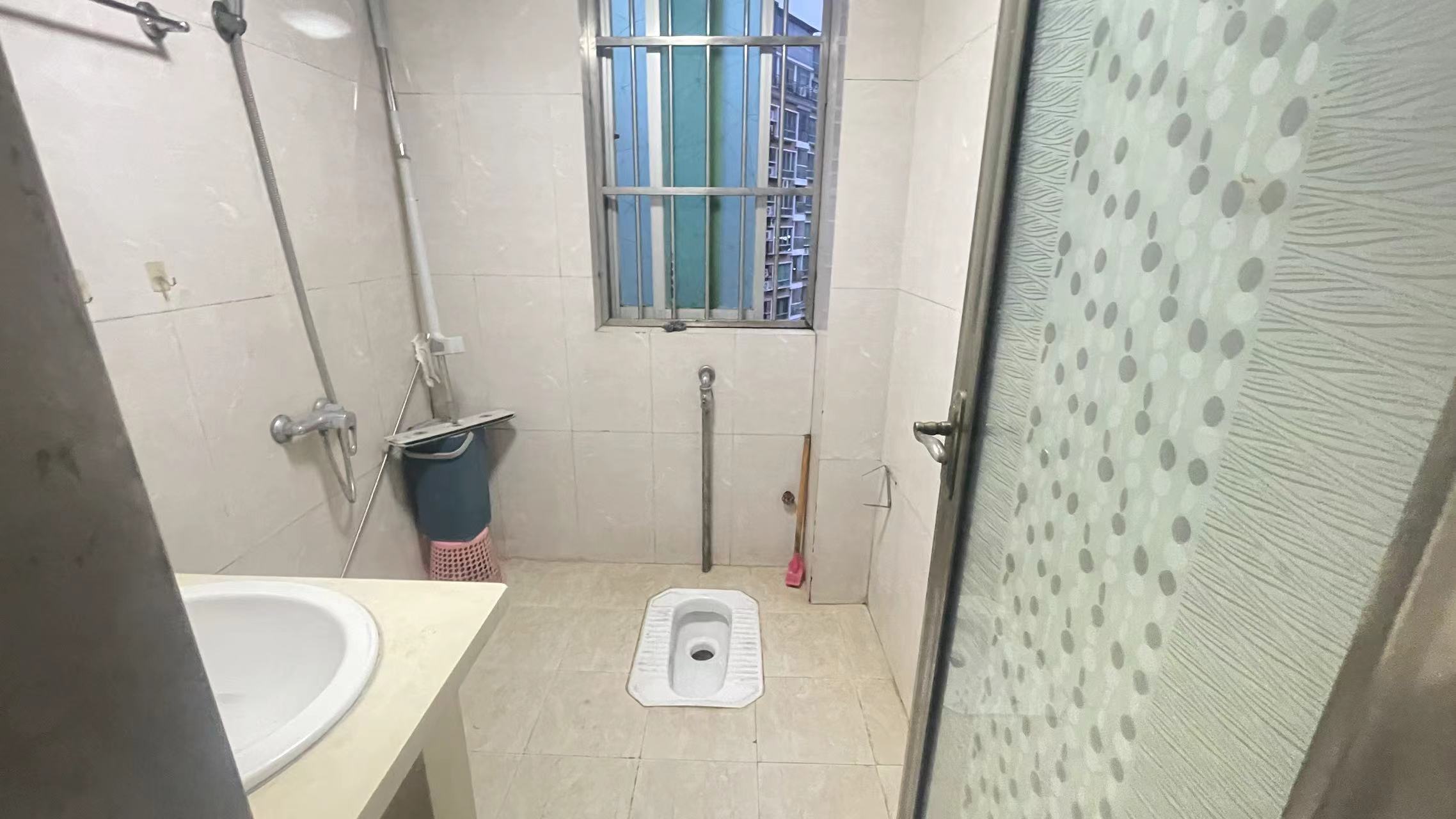 四季花园  3室1厅1卫    65.0万 四季花园  3室1厅1卫    65.0万室内图