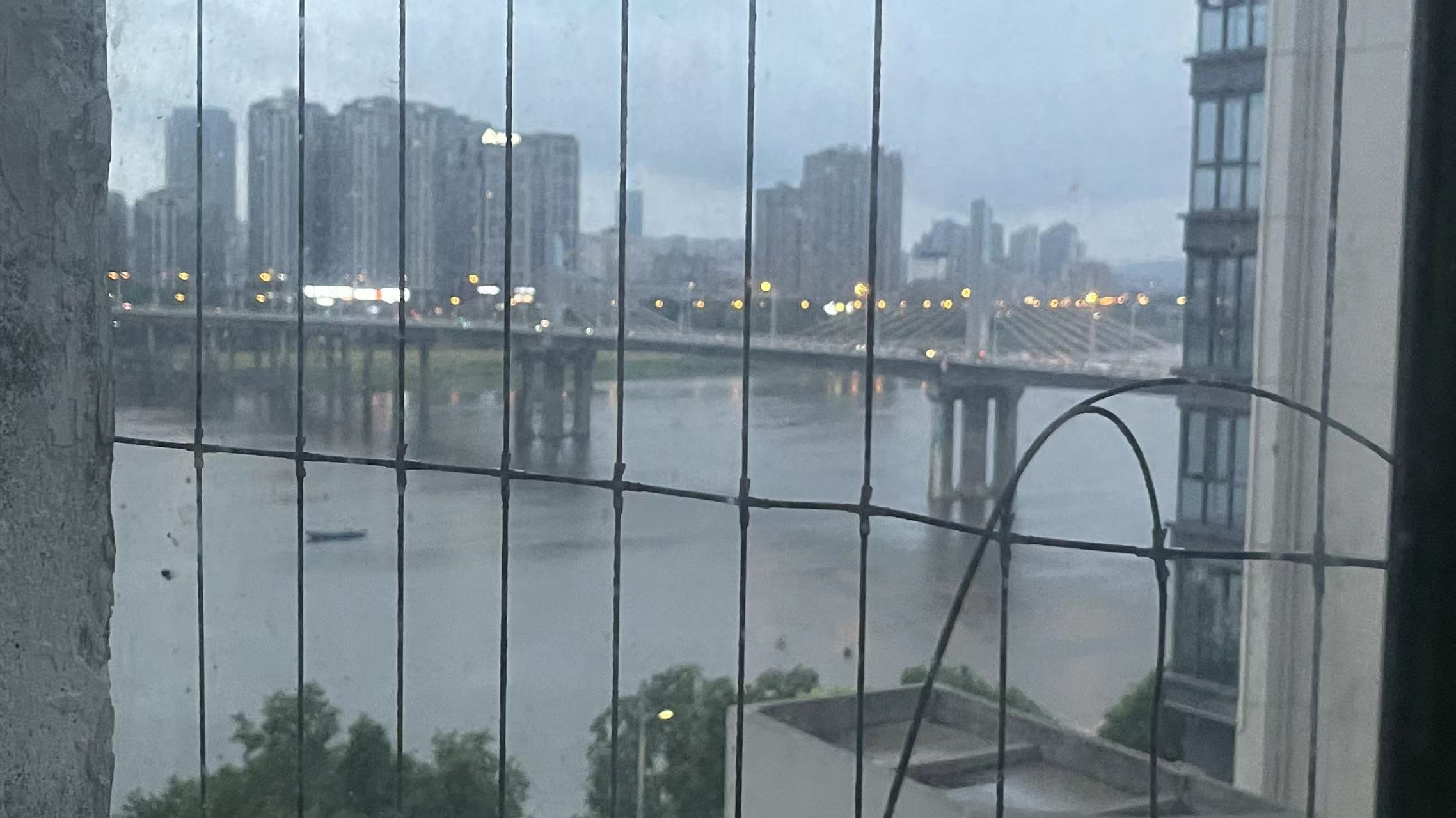 四季花园  3室1厅1卫    65.0万 四季花园  3室1厅1卫    65.0万室内图