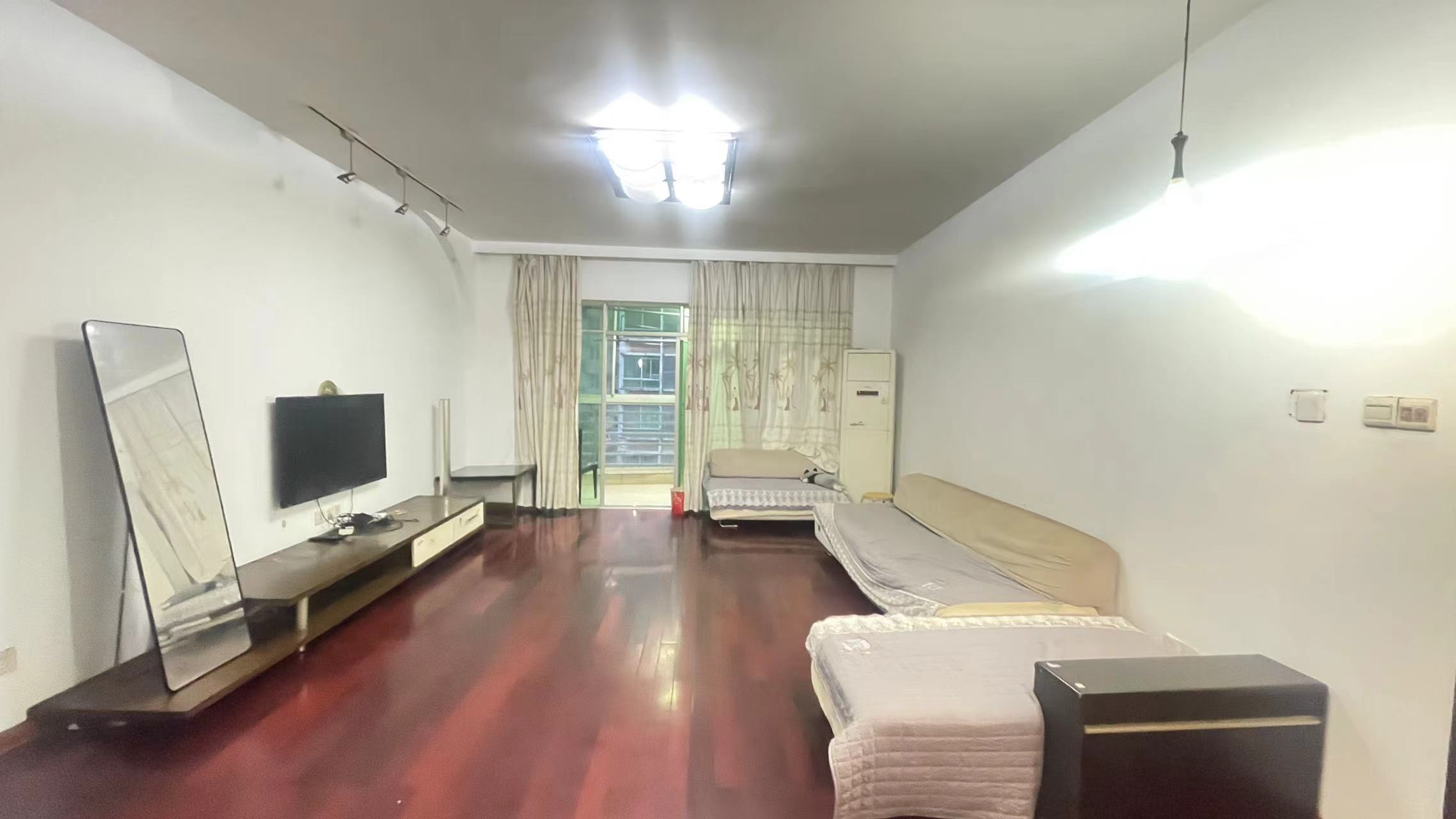 四季花园  3室1厅1卫    65.0万 四季花园  3室1厅1卫    65.0万室内图