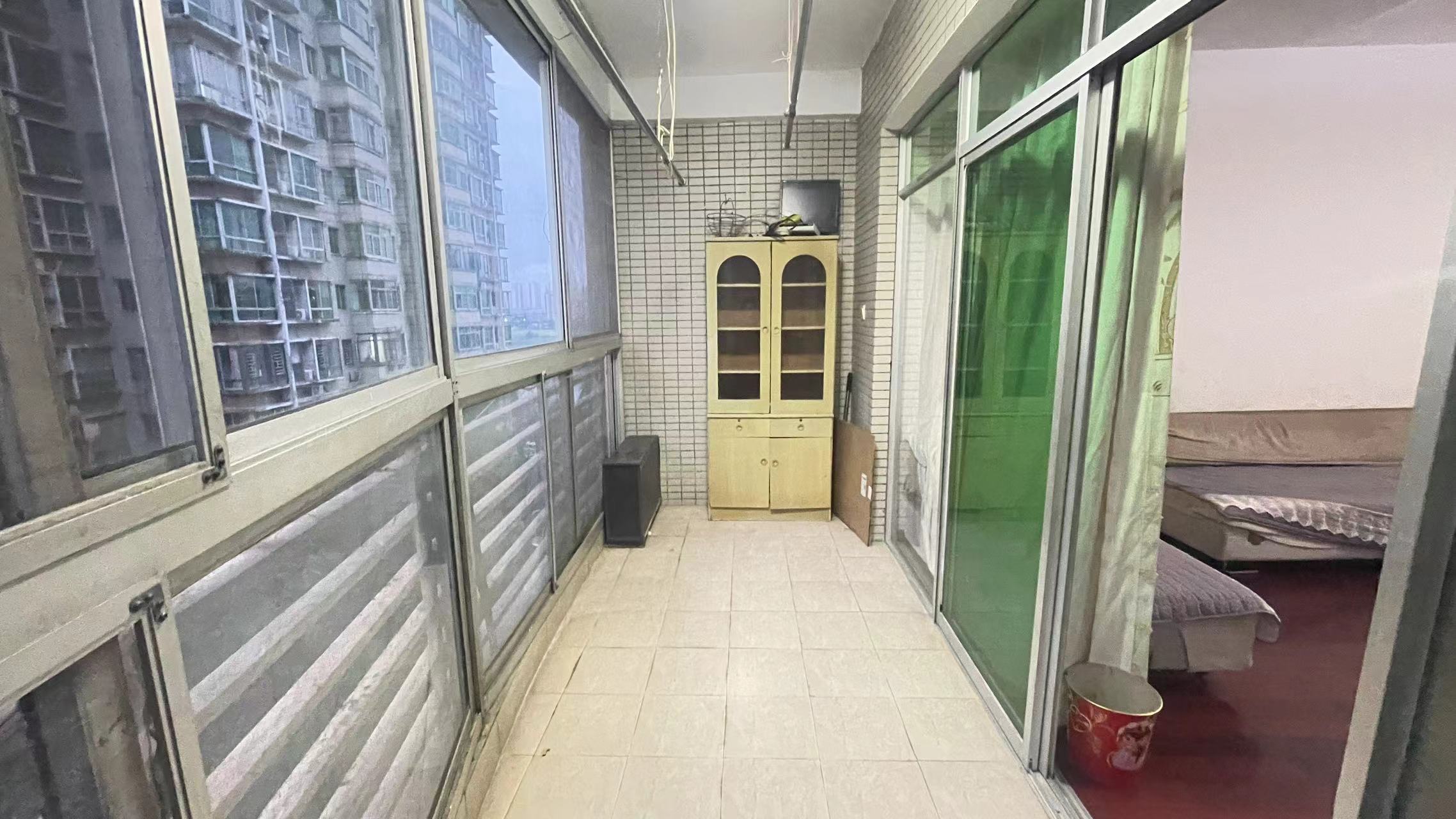 四季花园  3室1厅1卫    65.0万 四季花园  3室1厅1卫    65.0万室内图