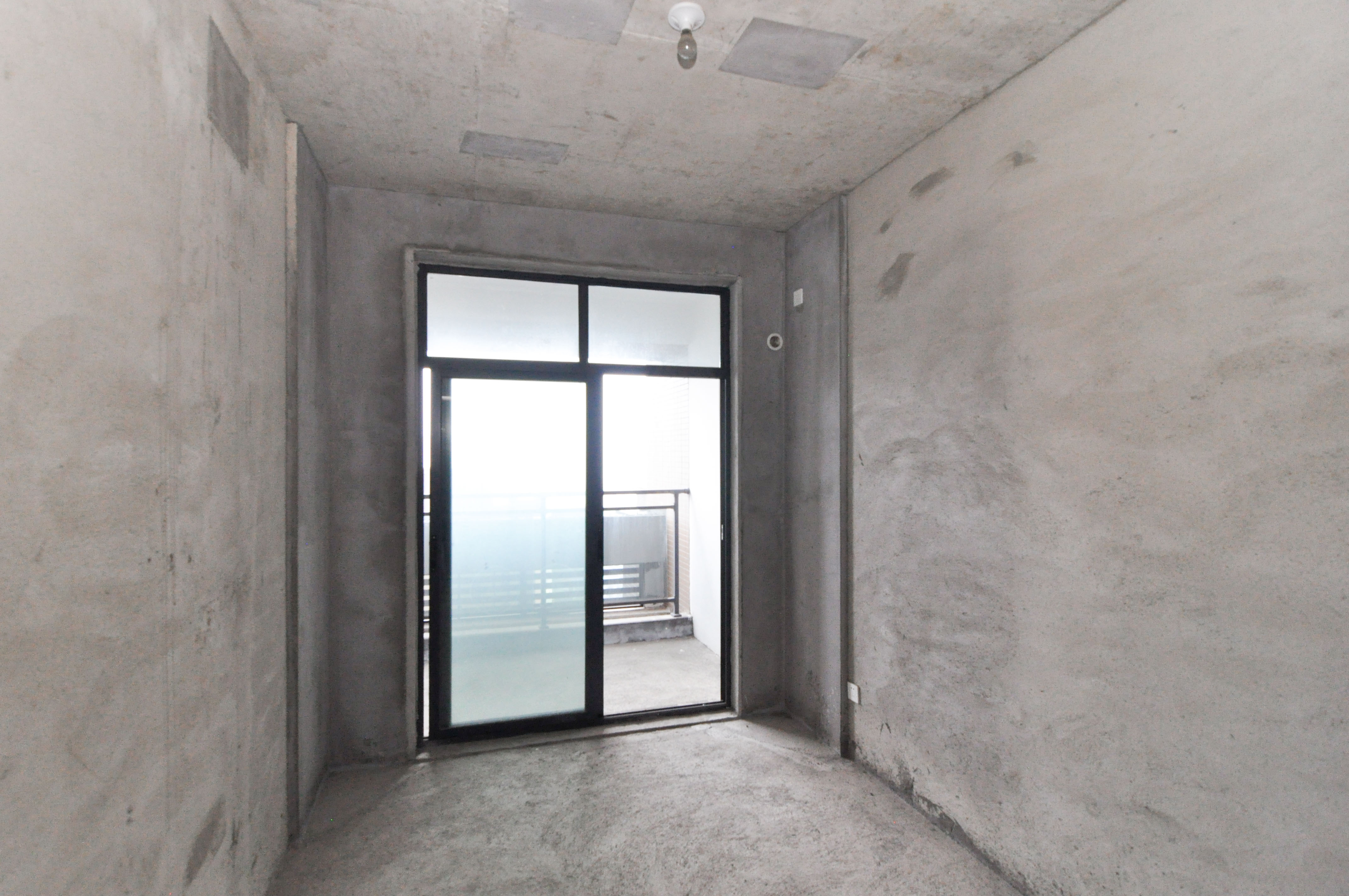 中央美郡  4室2厅2卫    130.0万 中央美郡  4室2厅2卫    130.0万其他